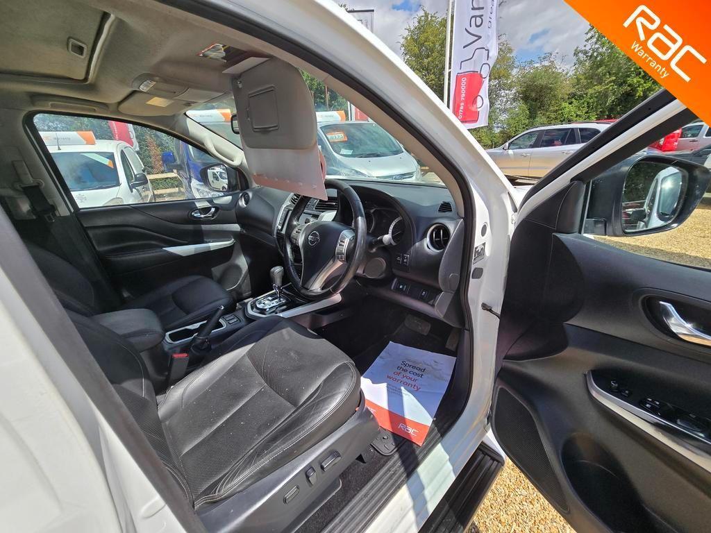 Nissan Navara 2.3 dCi Tekna Auto 4WD Euro 6 4dr