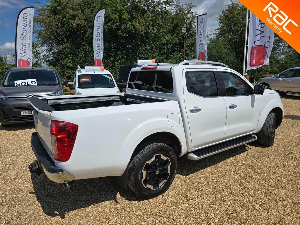 Nissan Navara 2.3 dCi Tekna Auto 4WD Euro 6 4dr