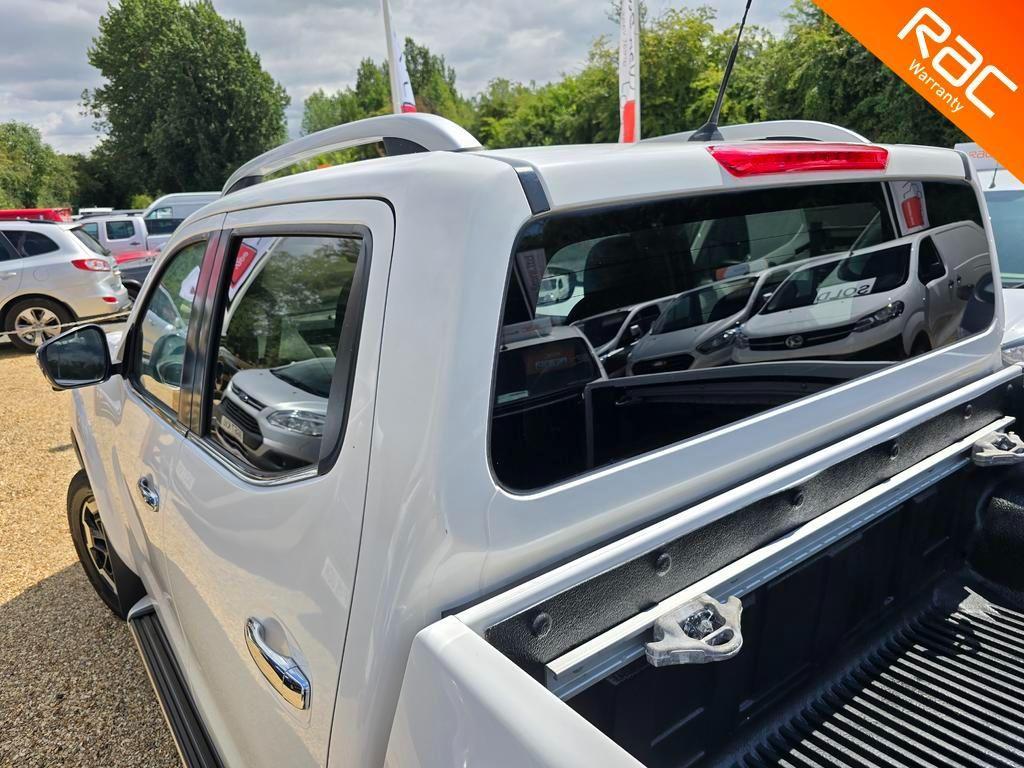 Nissan Navara 2.3 dCi Tekna Auto 4WD Euro 6 4dr