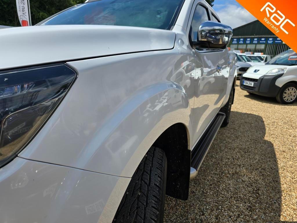 Nissan Navara 2.3 dCi Tekna Auto 4WD Euro 6 4dr