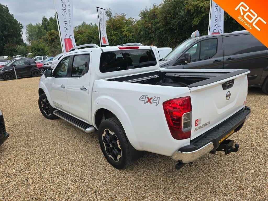 Nissan Navara 2.3 dCi Tekna Auto 4WD Euro 6 4dr