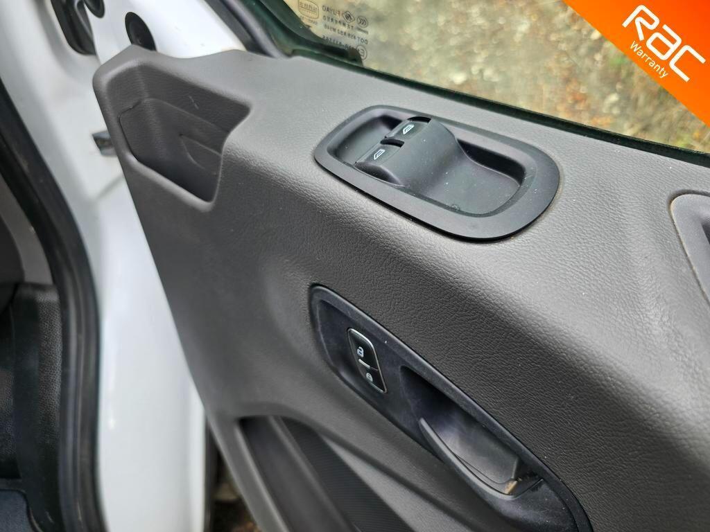 Ford Transit 2.0 350 EcoBlue Leader RWD L3 H3 Euro 6 (s/s) 5dr