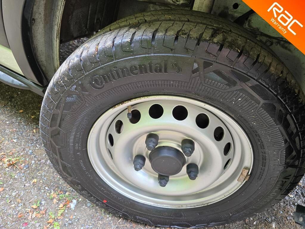 Ford Transit 2.0 350 EcoBlue Leader RWD L3 H3 Euro 6 (s/s) 5dr