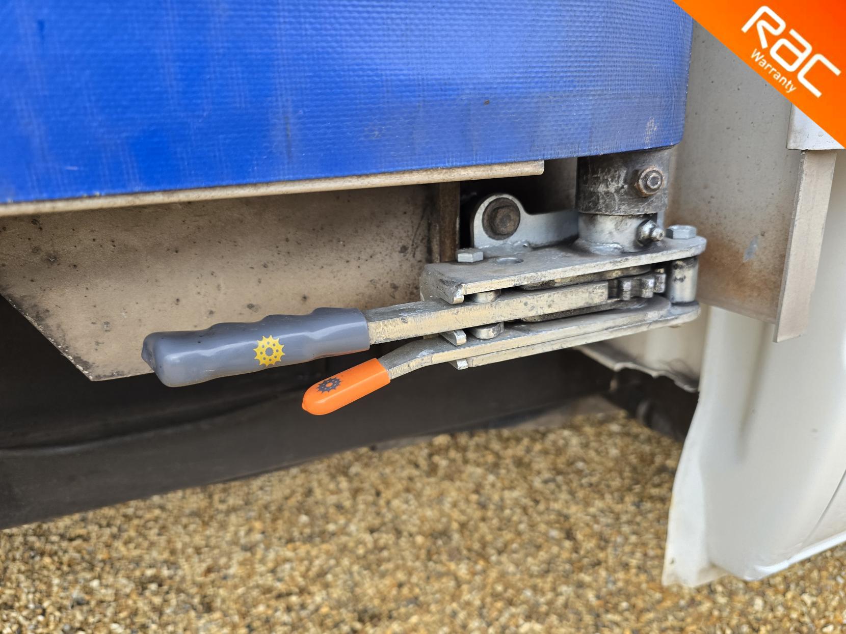 LDV V80 2.5 Eco-D Chassis Cab 2dr Diesel Manual LWB Euro 5 (136 ps)