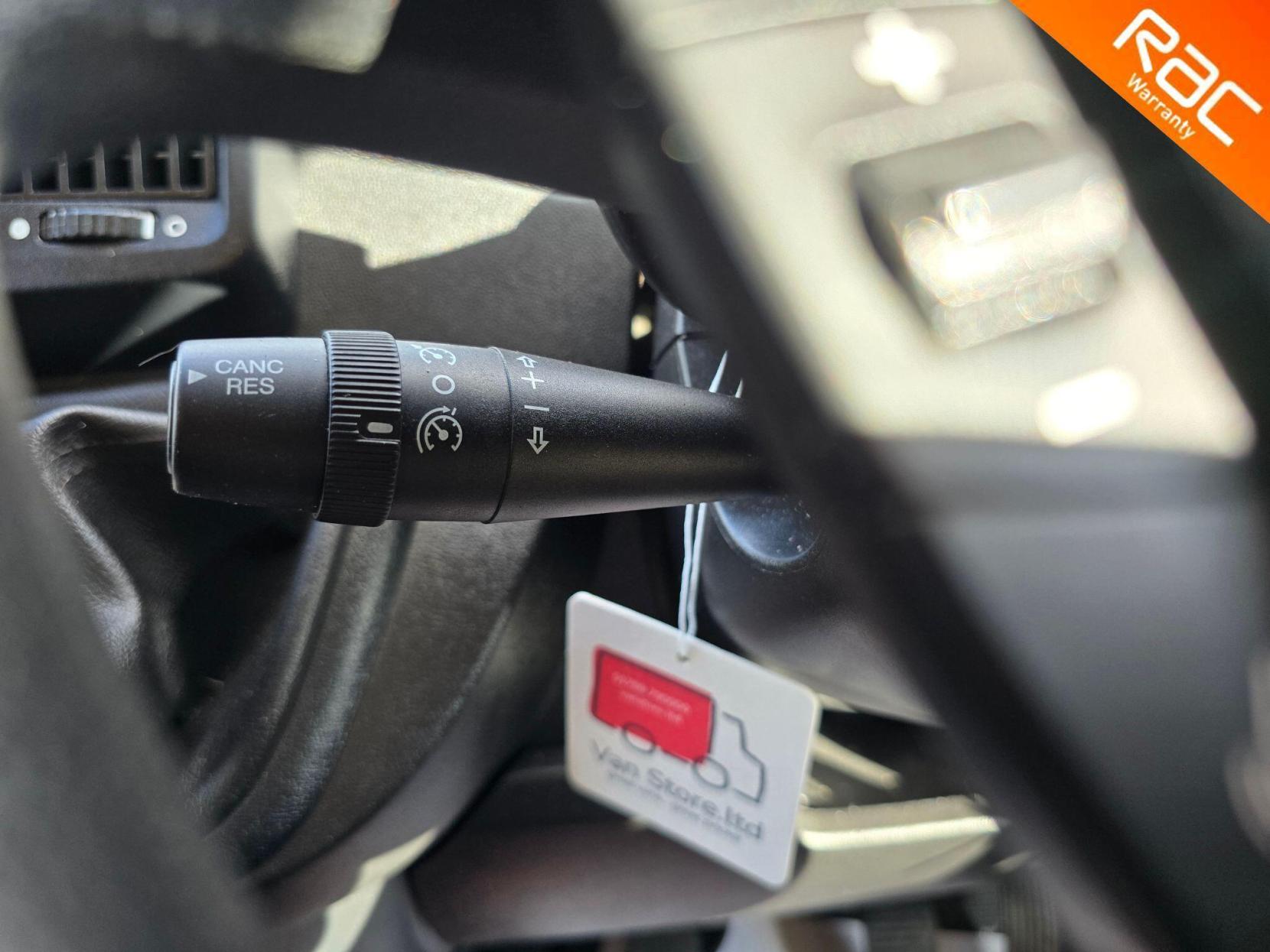 Peugeot Boxer 2.0 BlueHDi 335 Professional L2 H2 Euro 6 5dr