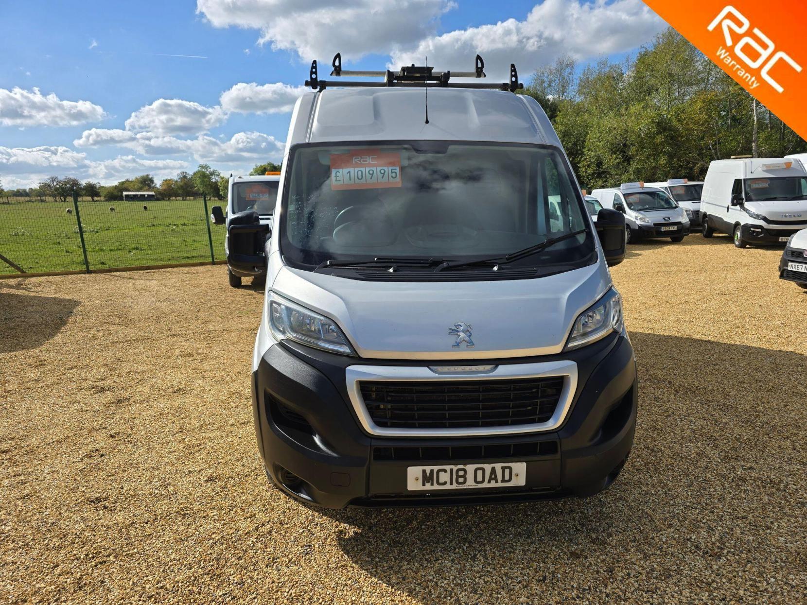 Peugeot Boxer 2.0 BlueHDi 335 Professional L2 H2 Euro 6 5dr