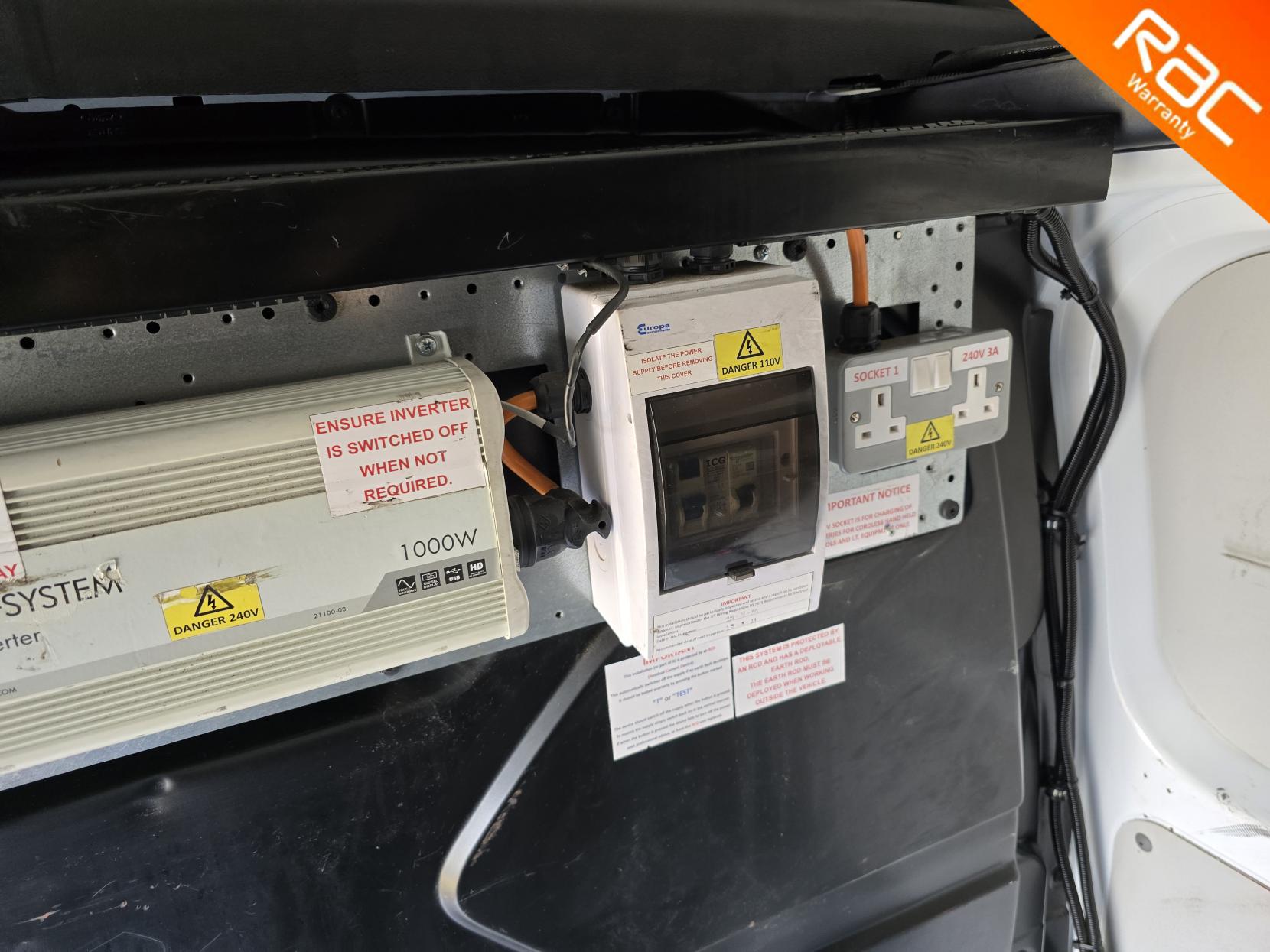 Ford Transit Custom 2.0 320 EcoBlue Leader Panel Van 5dr Diesel Manual L2 H2 Euro 6 (s/s) (105 ps)