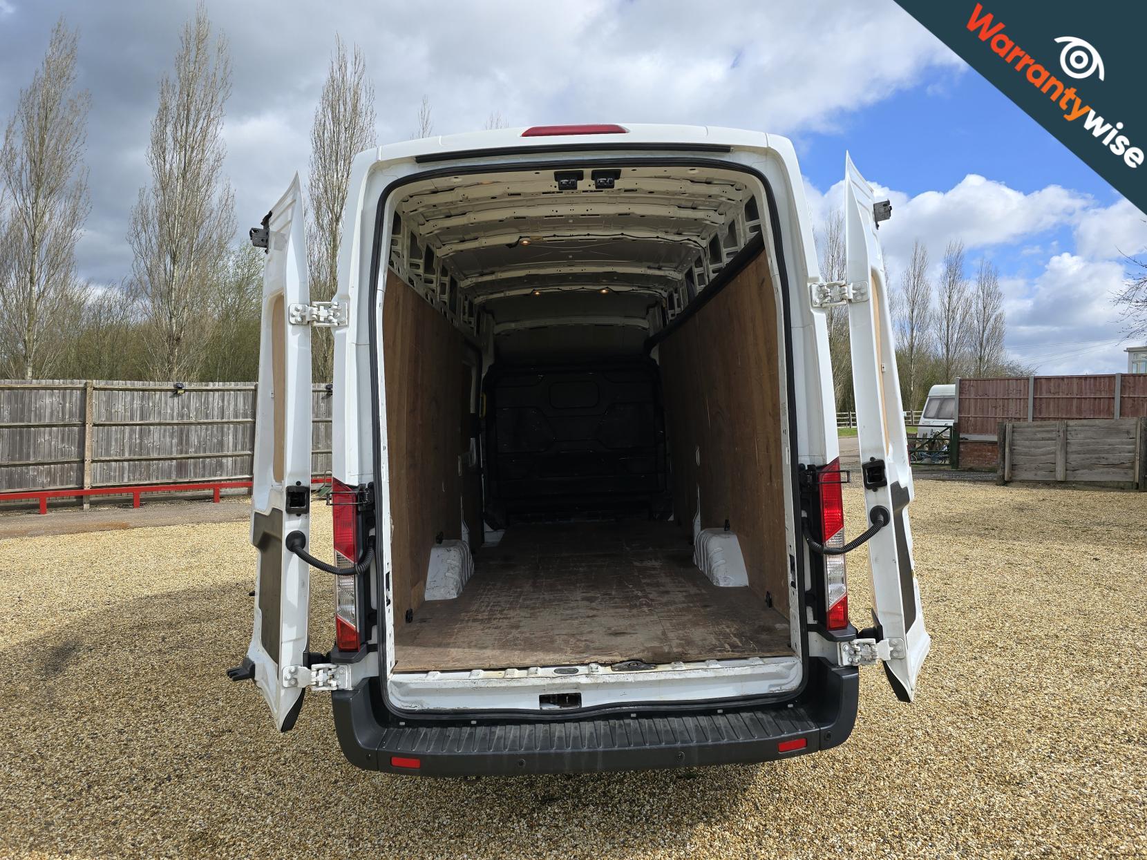 Ford Transit 2.2 TDCi 350 Panel Van 5dr Diesel Manual RWD L4 H3 Euro 5 (125 ps)