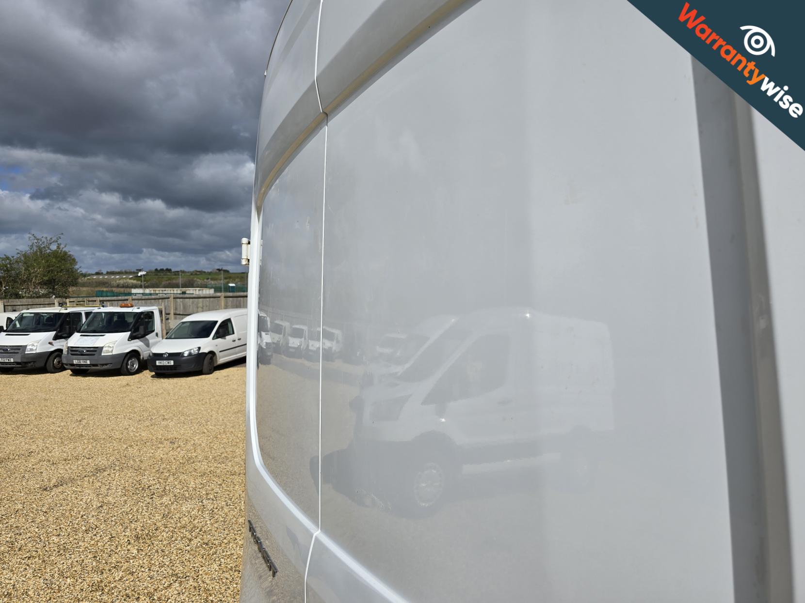 Ford Transit 2.2 TDCi 350 Panel Van 5dr Diesel Manual RWD L4 H3 Euro 5 (125 ps)