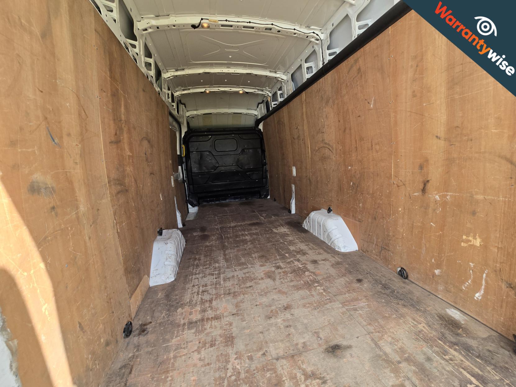 Ford Transit 2.2 TDCi 350 Panel Van 5dr Diesel Manual RWD L4 H3 Euro 5 (125 ps)