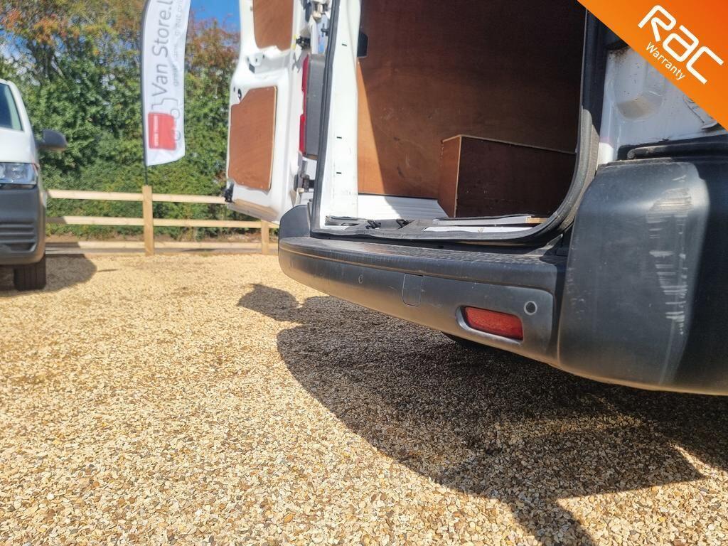 Peugeot Expert 2.0 BlueHDi 1400 Professional Long Panel Van LWB Euro 6 (s/s) 6dr