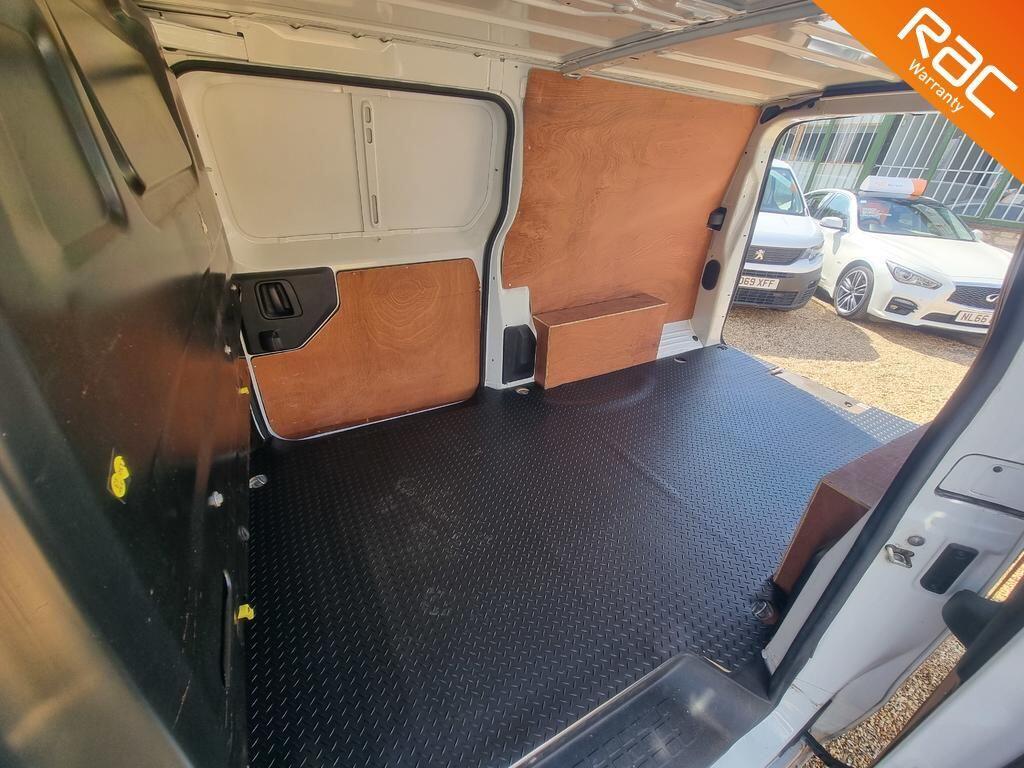 Peugeot Expert 2.0 BlueHDi 1400 Professional Long Panel Van LWB Euro 6 (s/s) 6dr