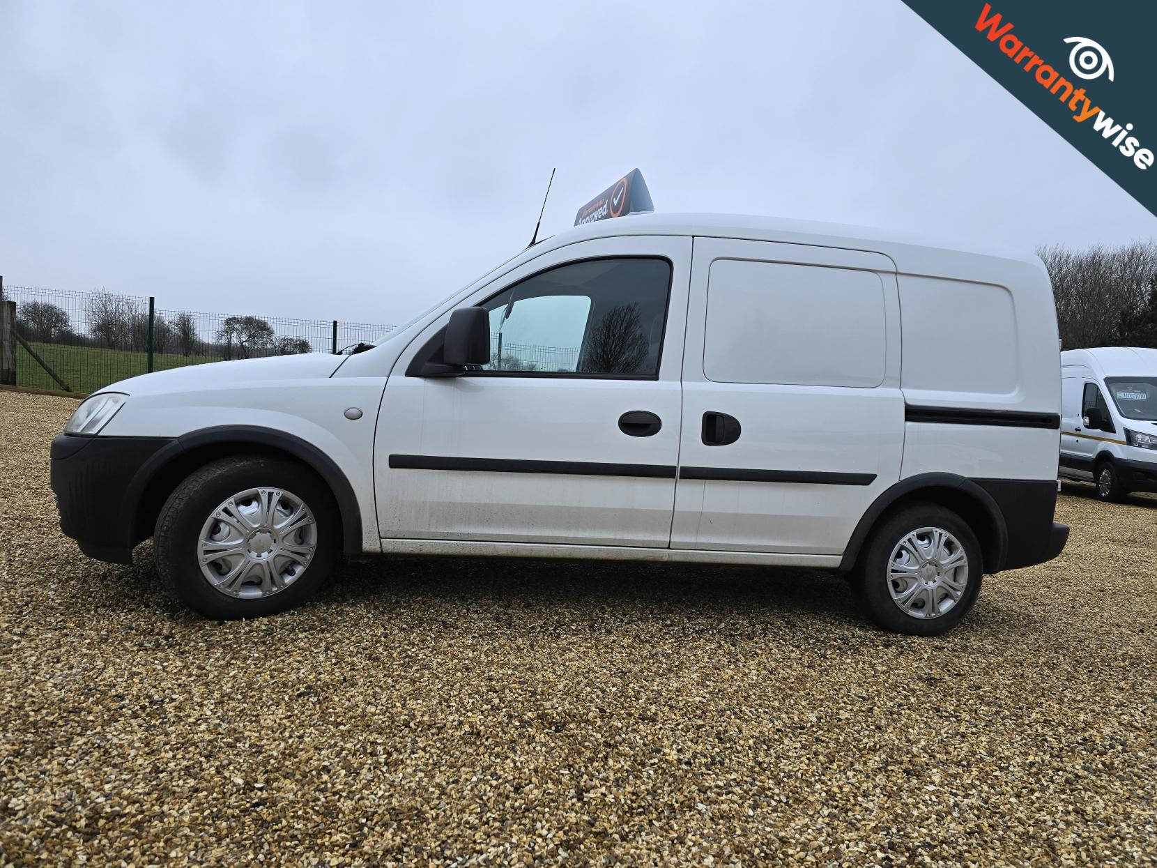 Vauxhall Combo 1.3 CDTi 1700 16v Panel Van 3dr Diesel Manual (134 g/km, 69 bhp)
