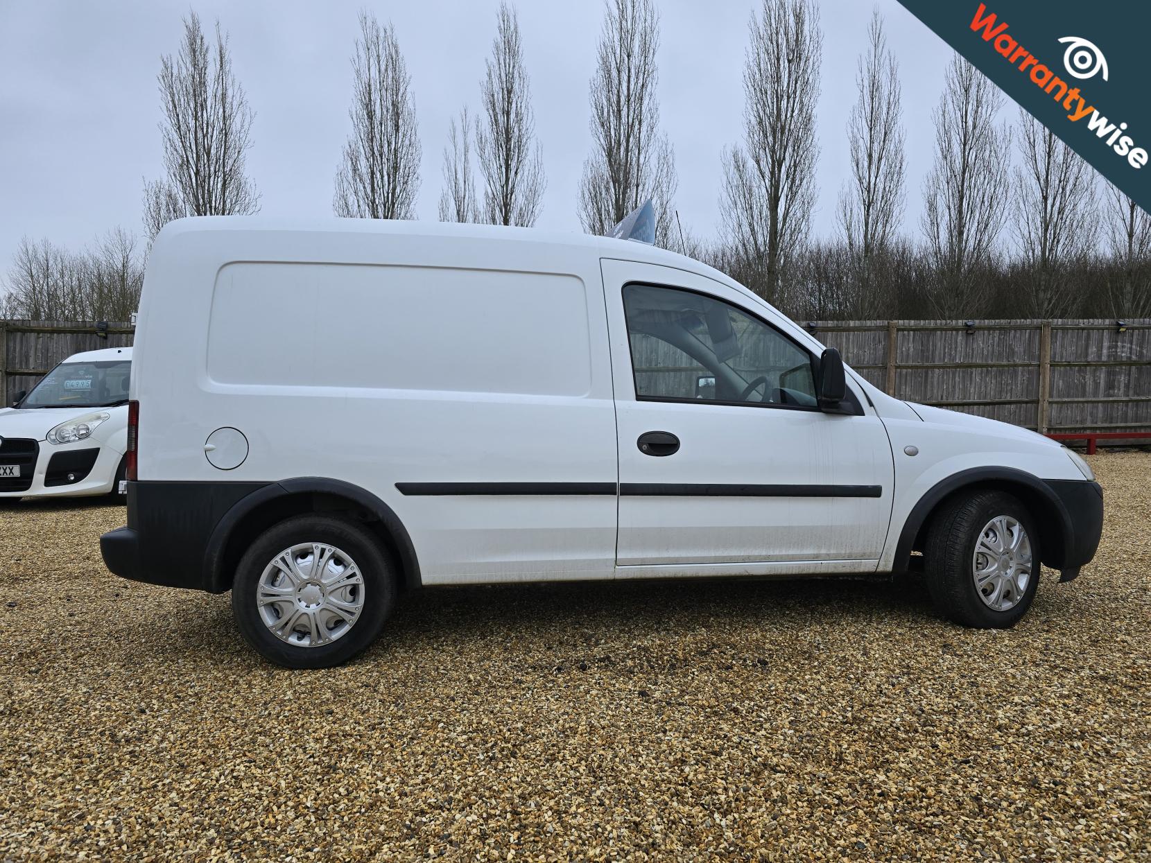 Vauxhall Combo 1.3 CDTi 1700 16v Panel Van 3dr Diesel Manual (134 g/km, 69 bhp)