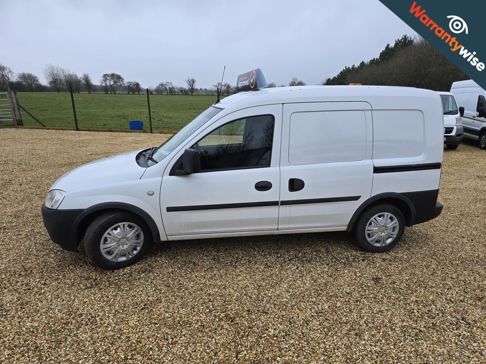 Vauxhall Combo 1.3 CDTi 1700 16v Panel Van 3dr Diesel Manual (134 g/km, 69 bhp)