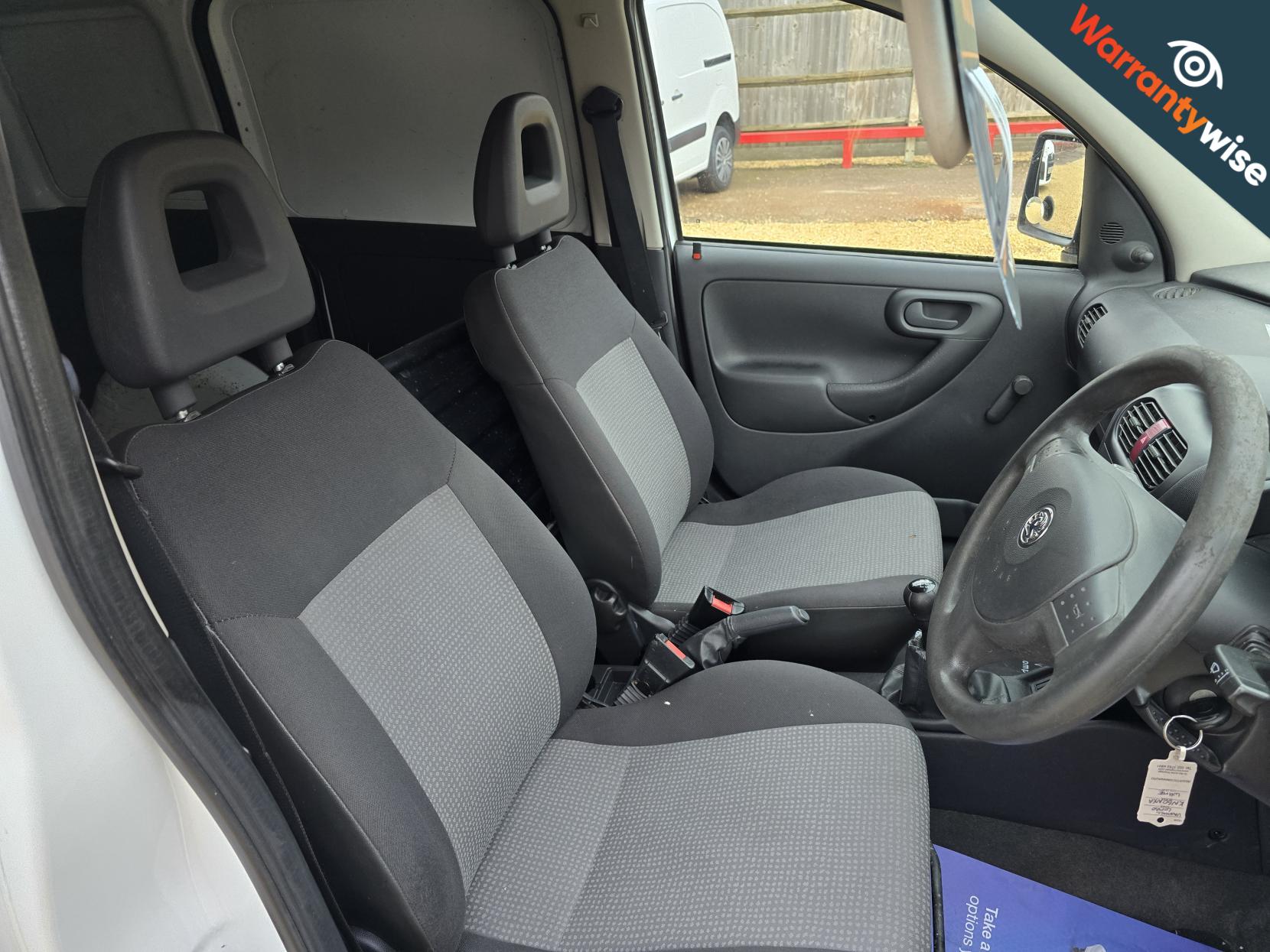 Vauxhall Combo 1.3 CDTi 1700 16v Panel Van 3dr Diesel Manual (134 g/km, 69 bhp)