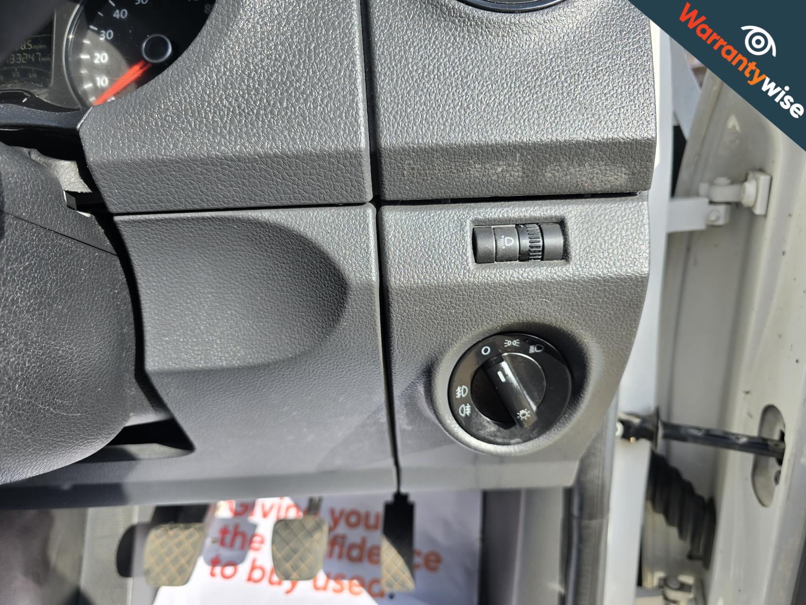 Volkswagen Amarok 2.0 TDI Startline Pickup Double Cab 4dr Diesel Manual 4Motion Selectable Euro 5 (140 ps)