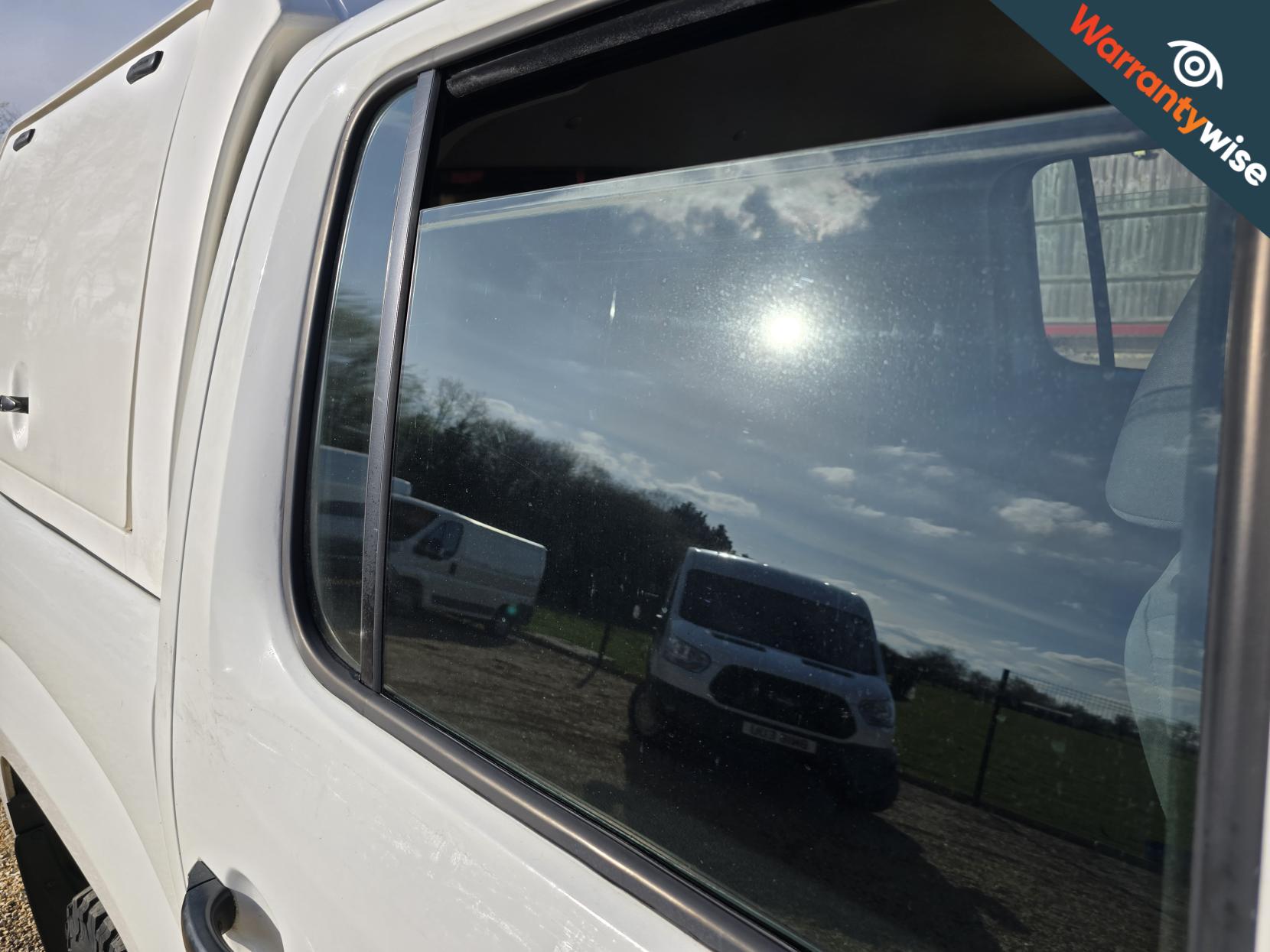 Volkswagen Amarok 2.0 TDI Startline Pickup Double Cab 4dr Diesel Manual 4Motion Selectable Euro 5 (140 ps)