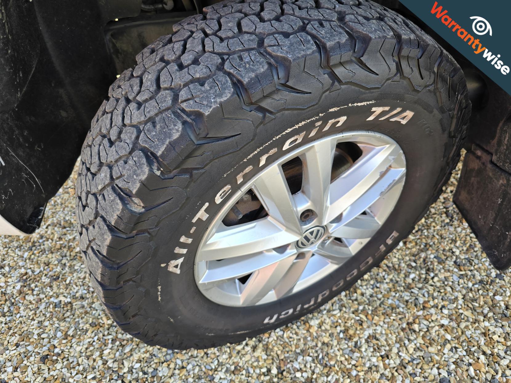 Volkswagen Amarok 2.0 TDI Startline Pickup Double Cab 4dr Diesel Manual 4Motion Selectable Euro 5 (140 ps)