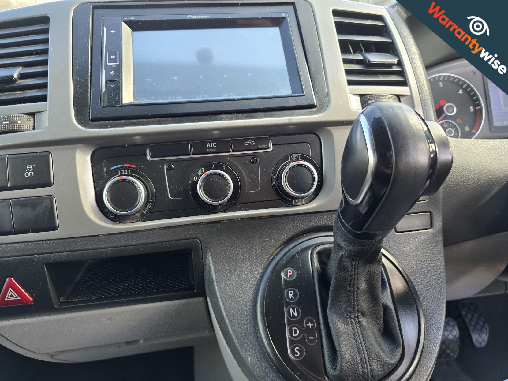 Volkswagen Transporter 2.0 BiTDI T32 Highline Panel Van 4dr Diesel DSG L1 H1 (214 g/km, 178 bhp)