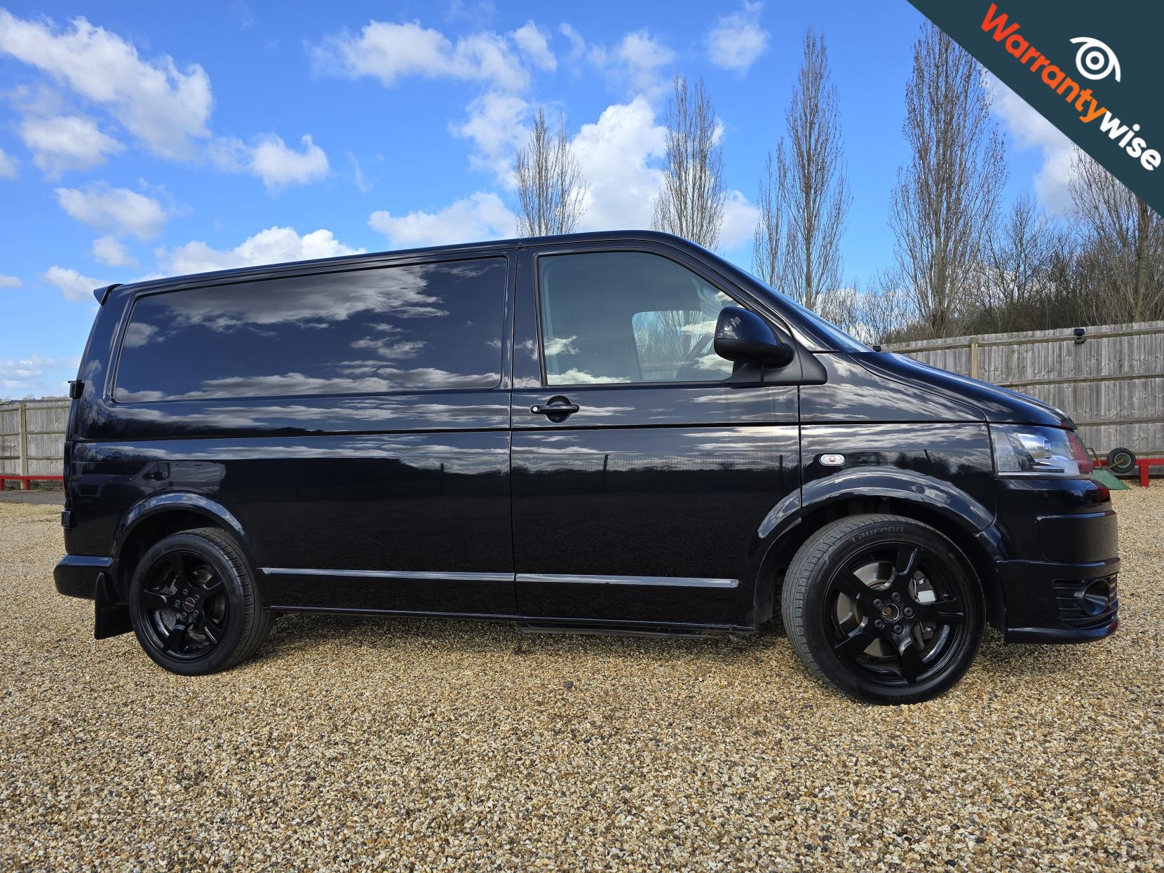 Volkswagen Transporter 2.0 BiTDI T32 Highline Panel Van 4dr Diesel DSG L1 H1 (214 g/km, 178 bhp)