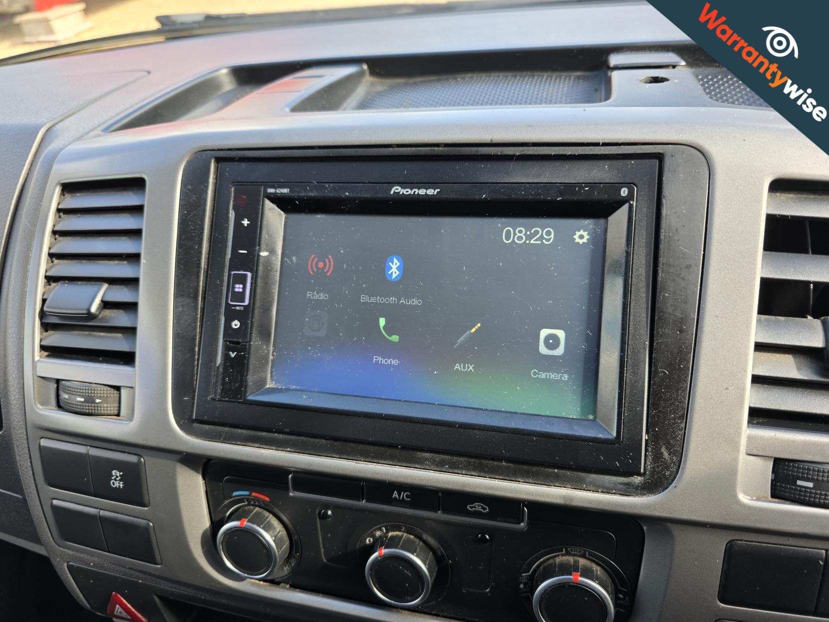 Volkswagen Transporter 2.0 BiTDI T32 Highline Panel Van 4dr Diesel DSG L1 H1 (214 g/km, 178 bhp)