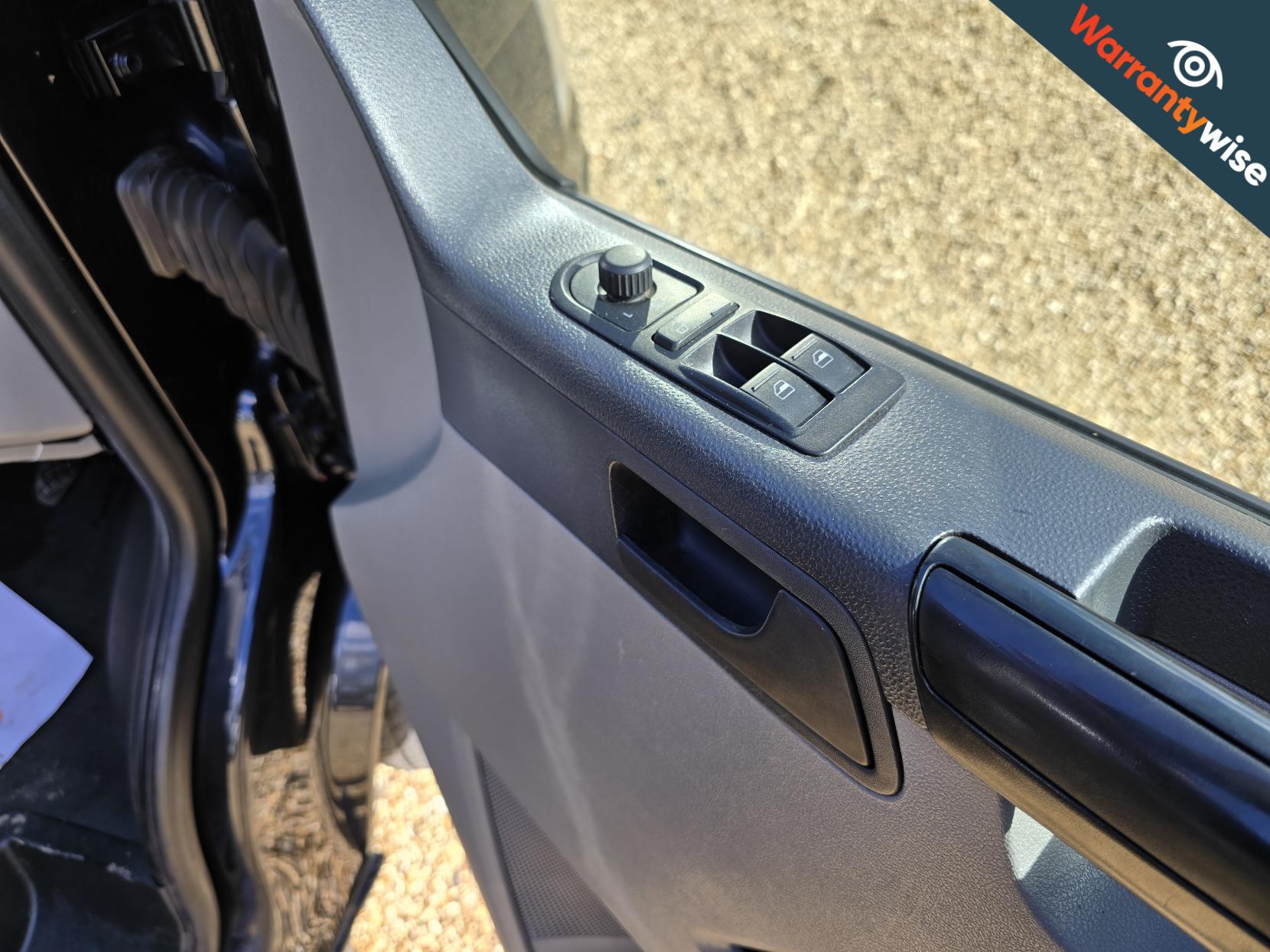 Volkswagen Transporter 2.0 BiTDI T32 Highline Panel Van 4dr Diesel DSG L1 H1 (214 g/km, 178 bhp)