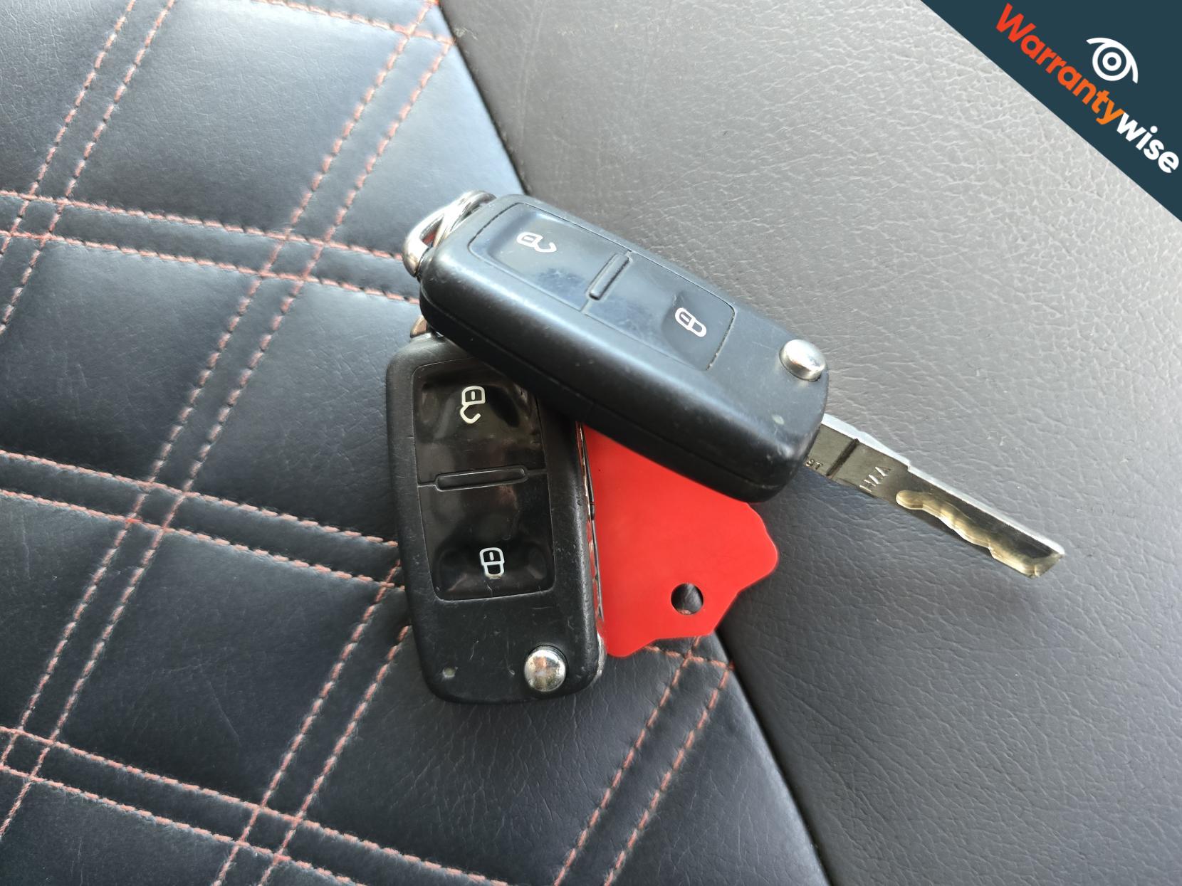 Volkswagen Transporter 2.0 BiTDI T32 Highline Panel Van 4dr Diesel DSG L1 H1 (214 g/km, 178 bhp)