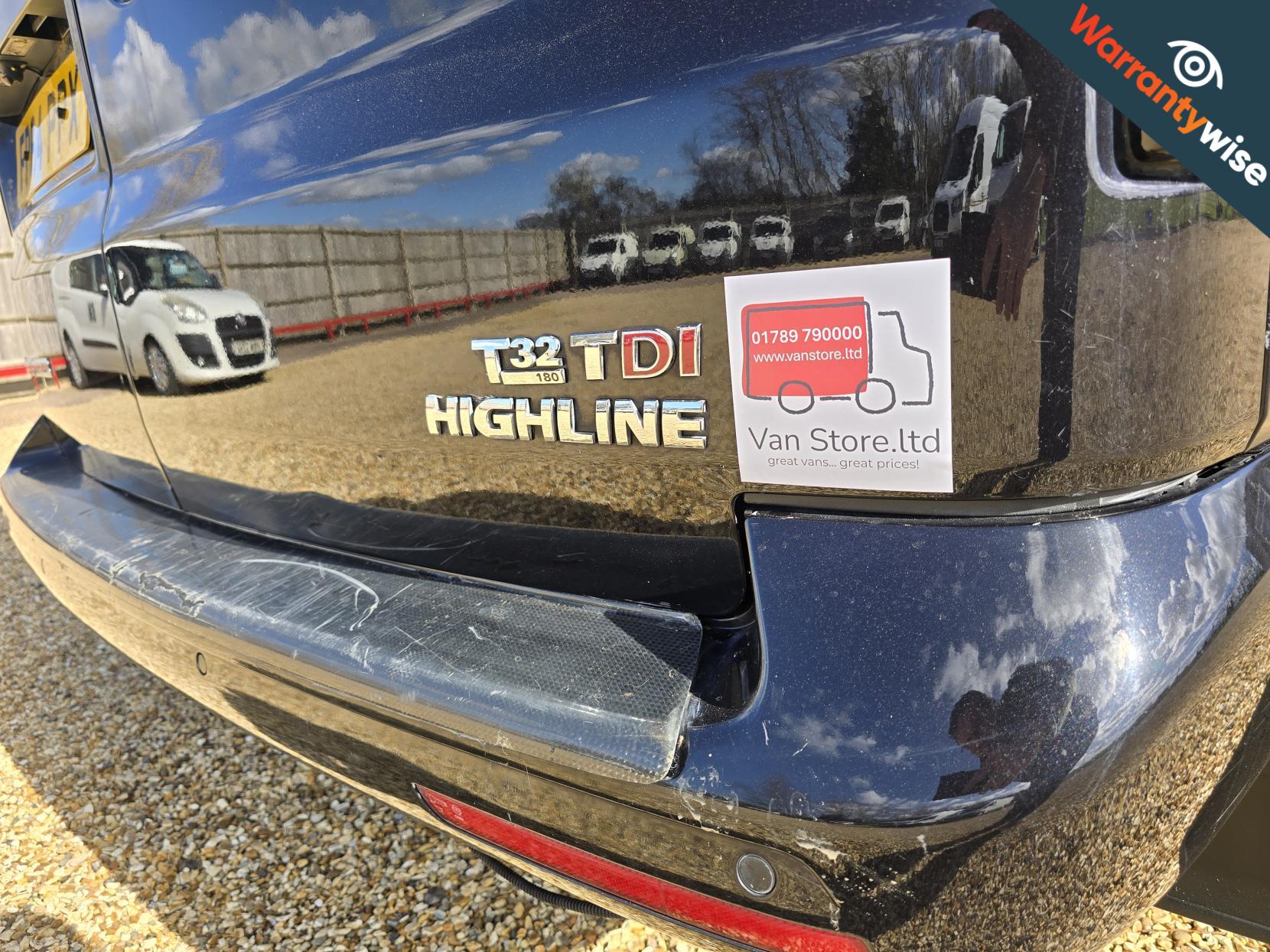 Volkswagen Transporter 2.0 BiTDI T32 Highline Panel Van 4dr Diesel DSG L1 H1 (214 g/km, 178 bhp)