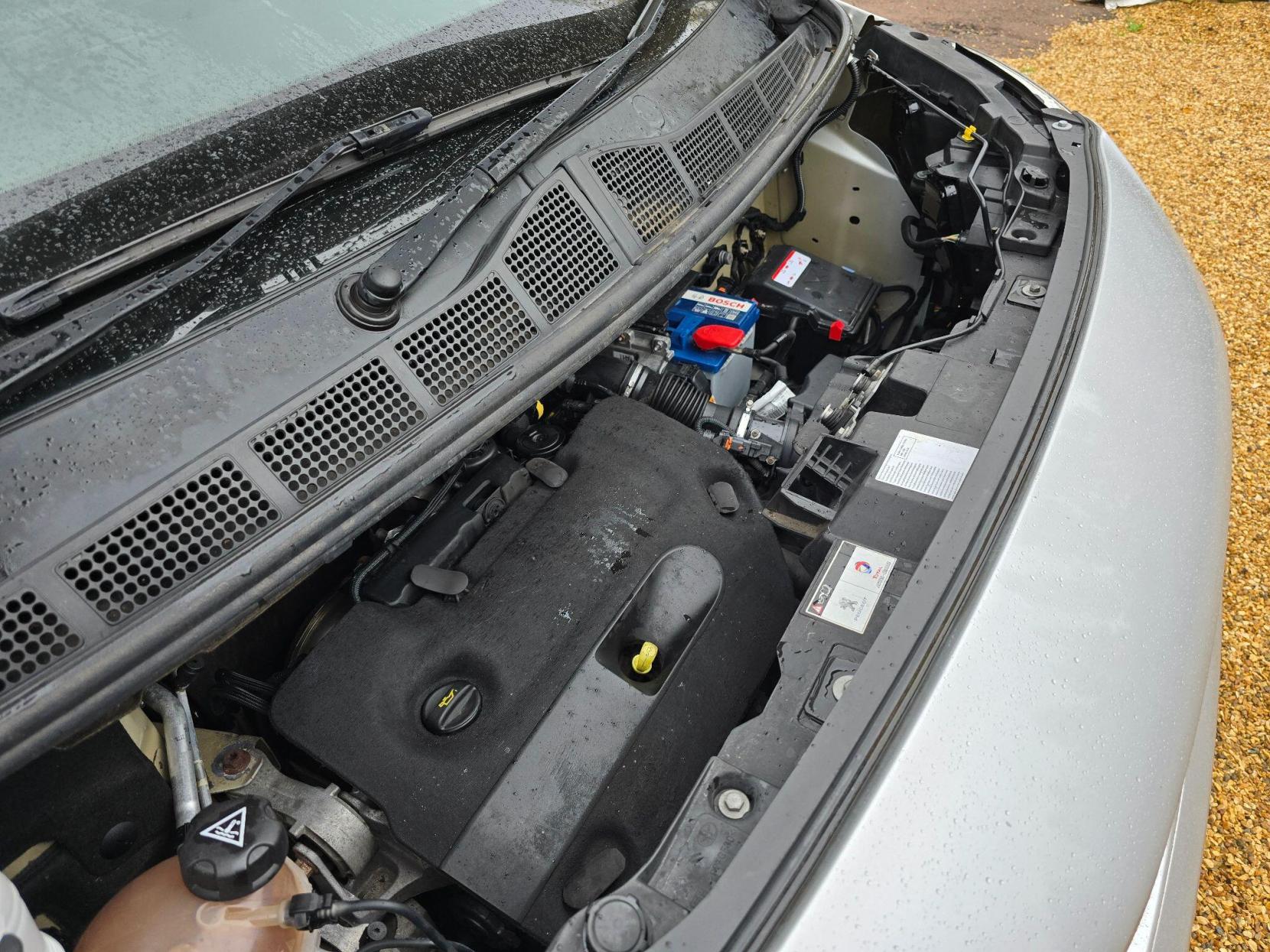 Peugeot Expert 2.0 BlueHDi 1400 Professional Long Panel Van LWB Euro 6 (s/s) 6dr