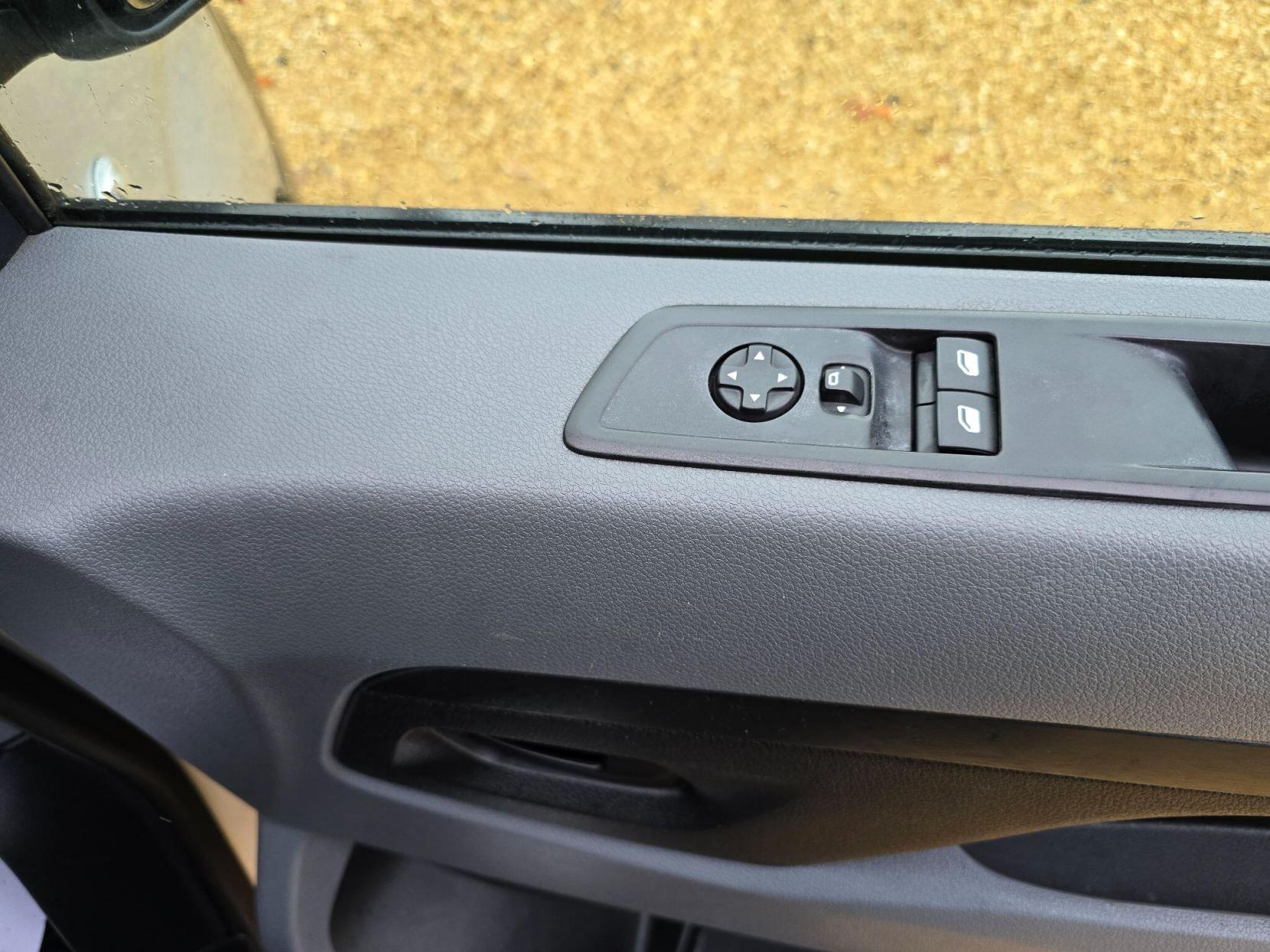 Peugeot Expert 2.0 BlueHDi 1400 Professional Long Panel Van LWB Euro 6 (s/s) 6dr