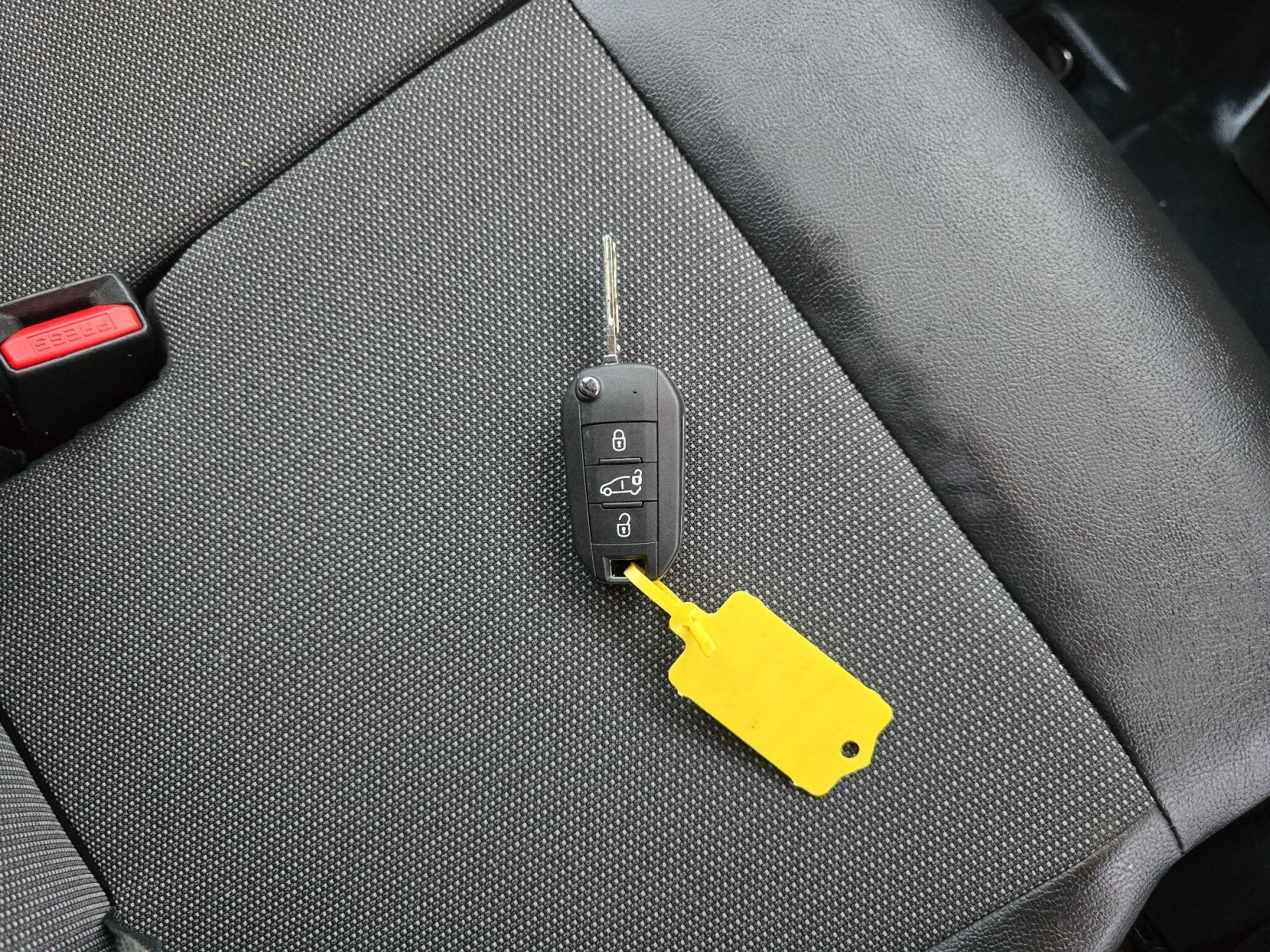 Peugeot Expert 2.0 BlueHDi 1400 Professional Long Panel Van LWB Euro 6 (s/s) 6dr