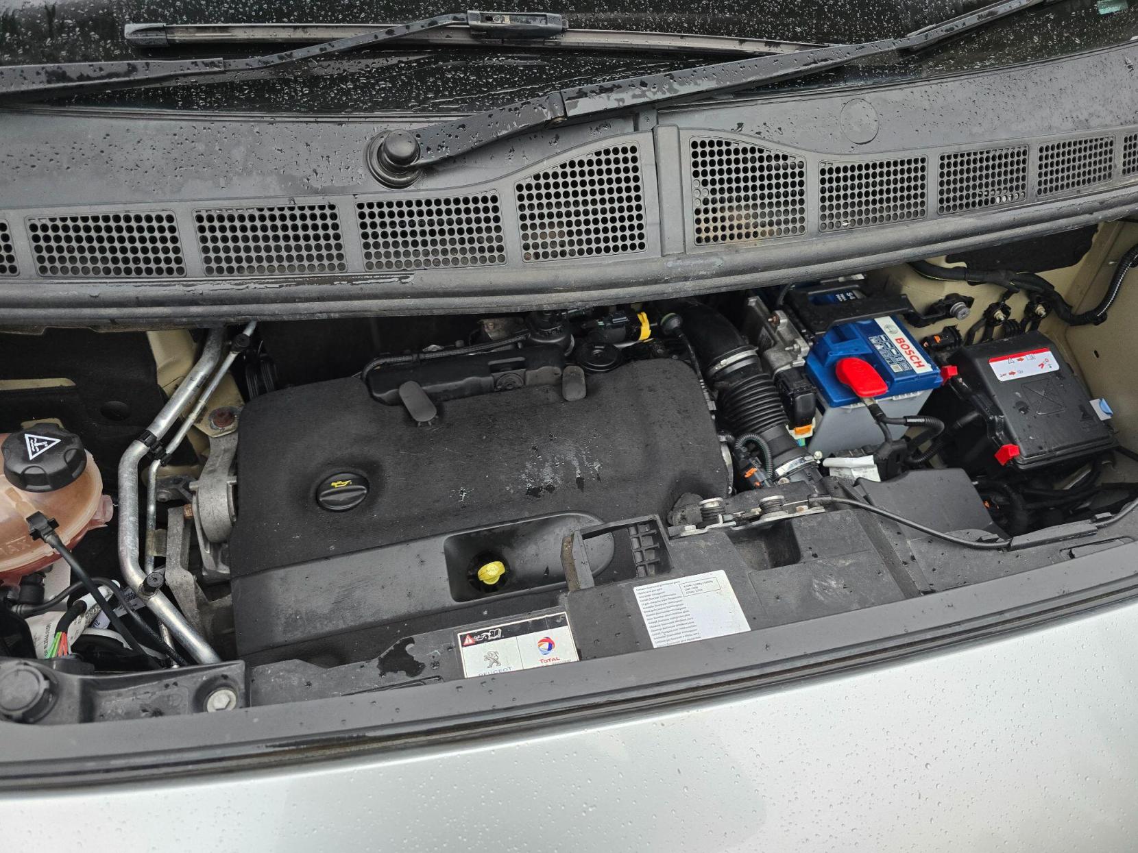 Peugeot Expert 2.0 BlueHDi 1400 Professional Long Panel Van LWB Euro 6 (s/s) 6dr