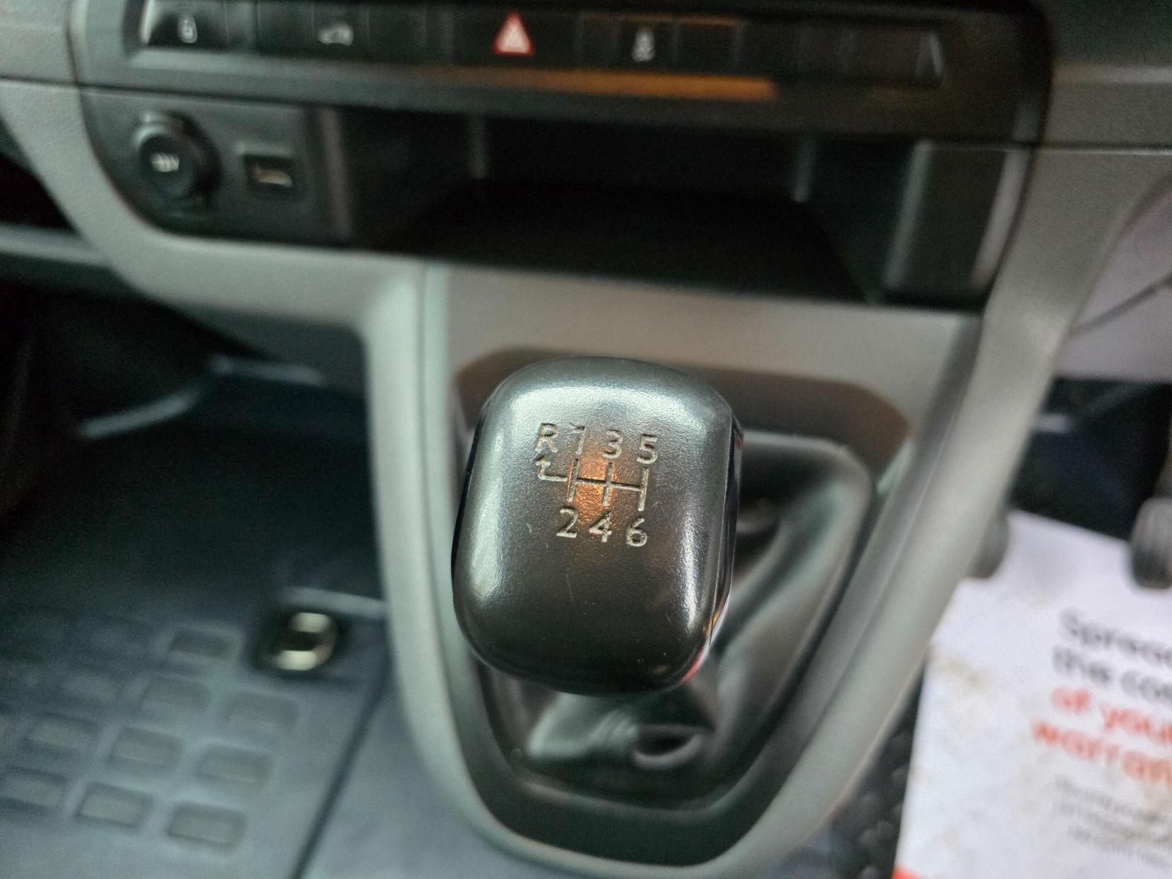 Peugeot Expert 2.0 BlueHDi 1400 Professional Long Panel Van LWB Euro 6 (s/s) 6dr