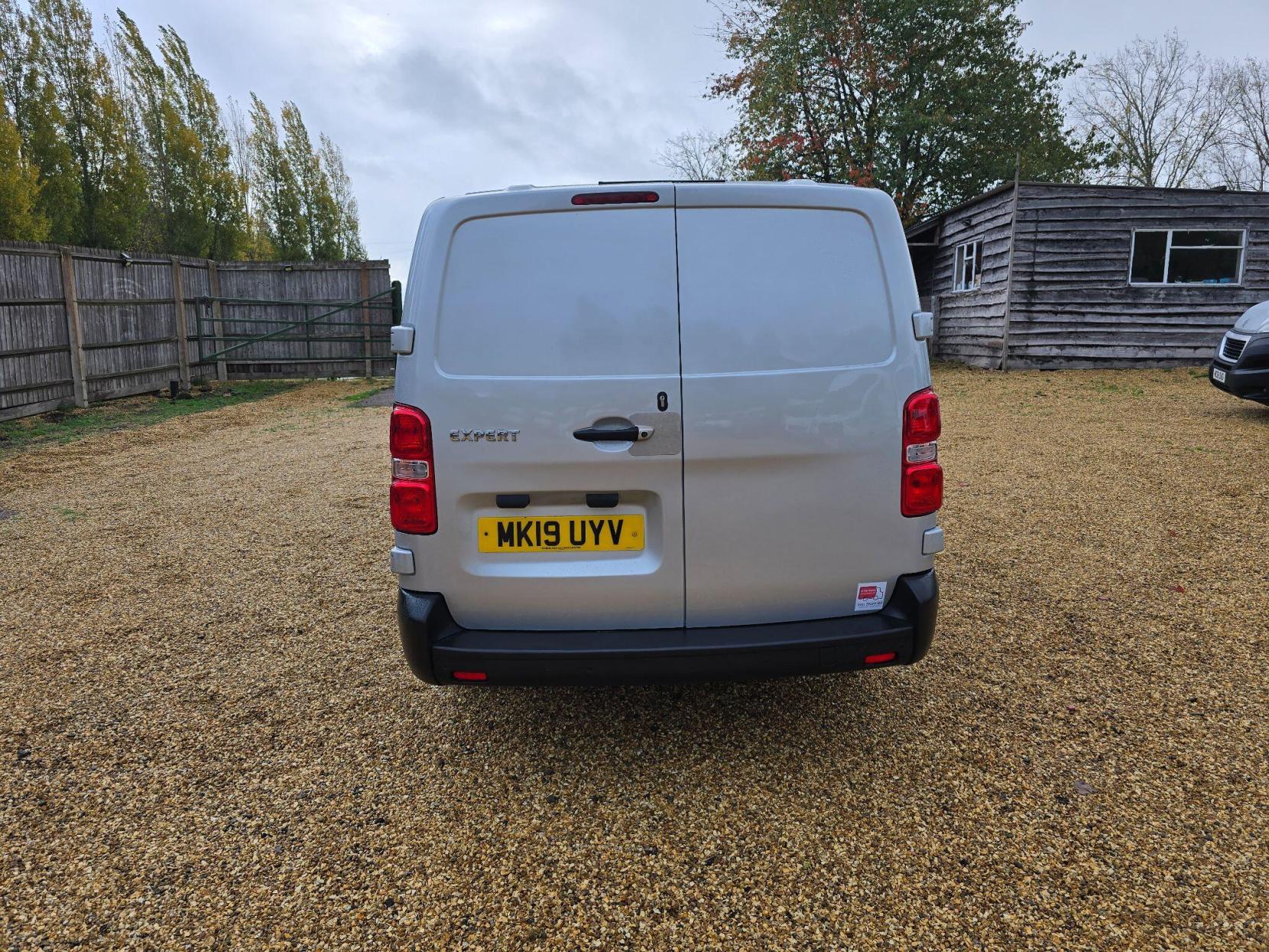 Peugeot Expert 2.0 BlueHDi 1400 Professional Long Panel Van LWB Euro 6 (s/s) 6dr