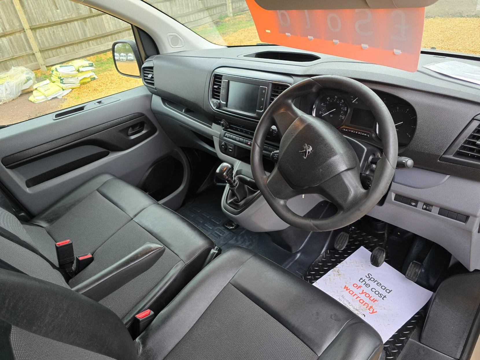 Peugeot Expert 2.0 BlueHDi 1400 Professional Long Panel Van LWB Euro 6 (s/s) 6dr