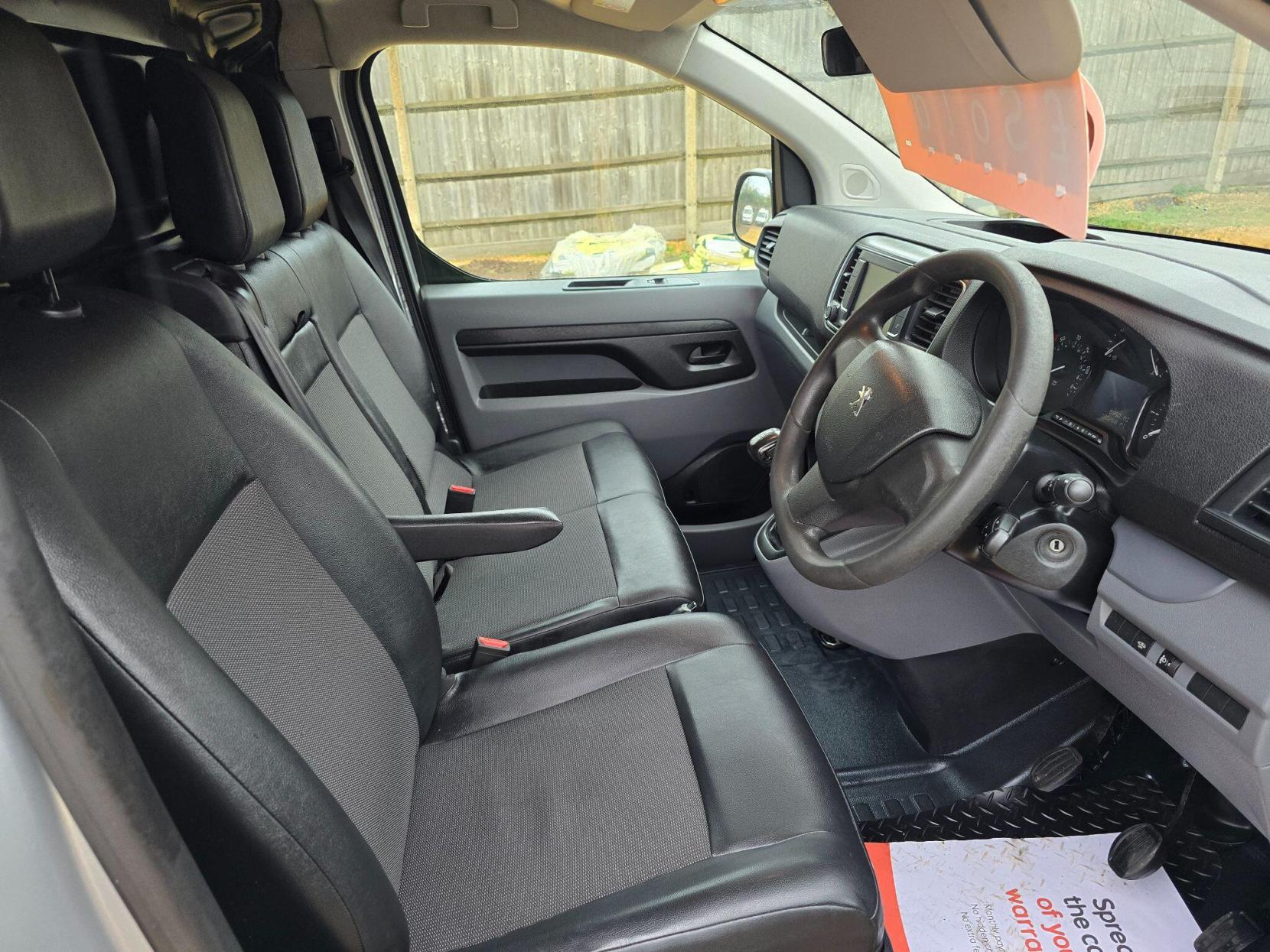 Peugeot Expert 2.0 BlueHDi 1400 Professional Long Panel Van LWB Euro 6 (s/s) 6dr