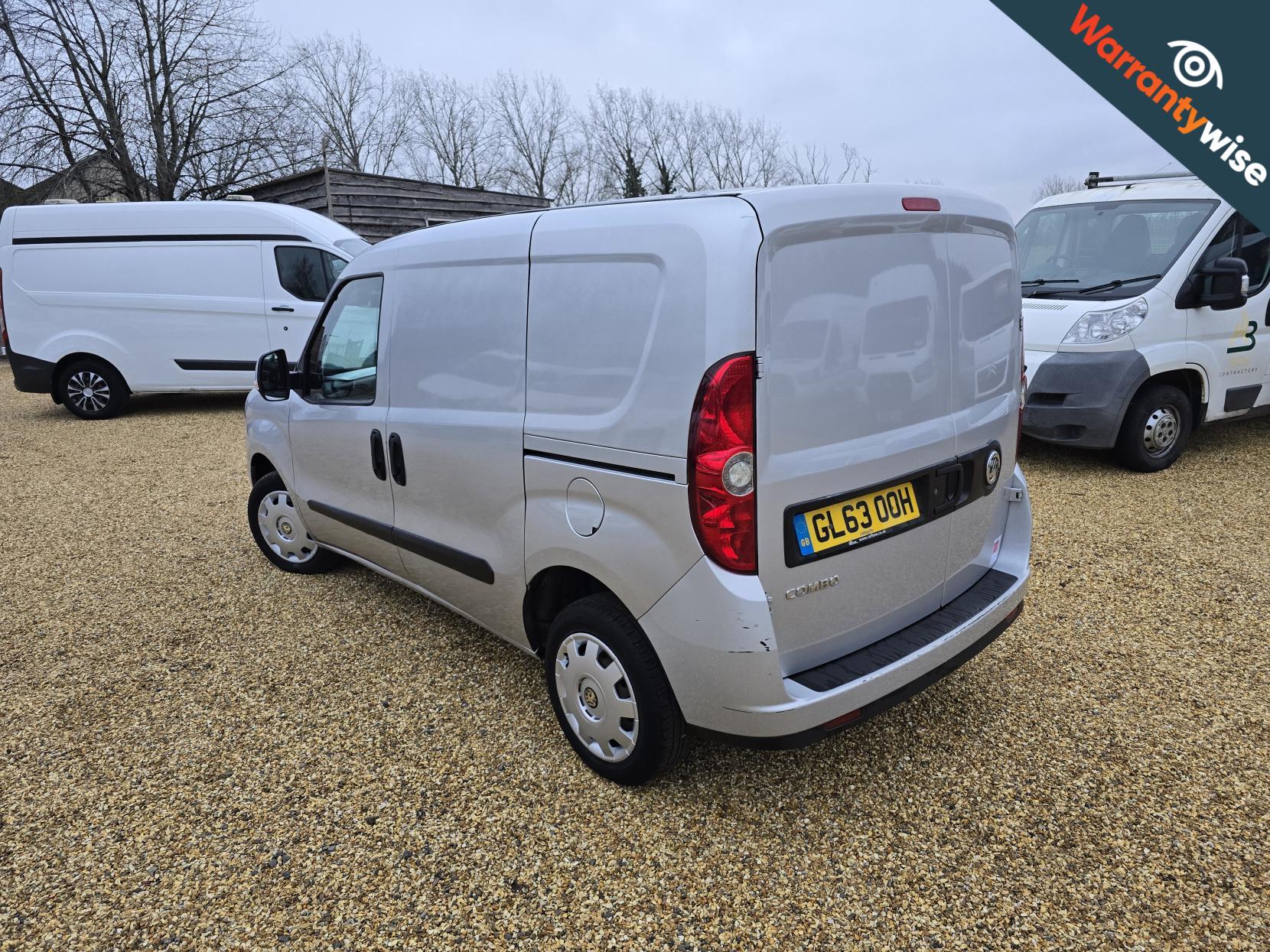 Vauxhall Combo 1.3 CDTi 2000 16v Sportive Panel Van 3dr Diesel Manual FWD L1 H1 (133 g/km, 89 bhp)
