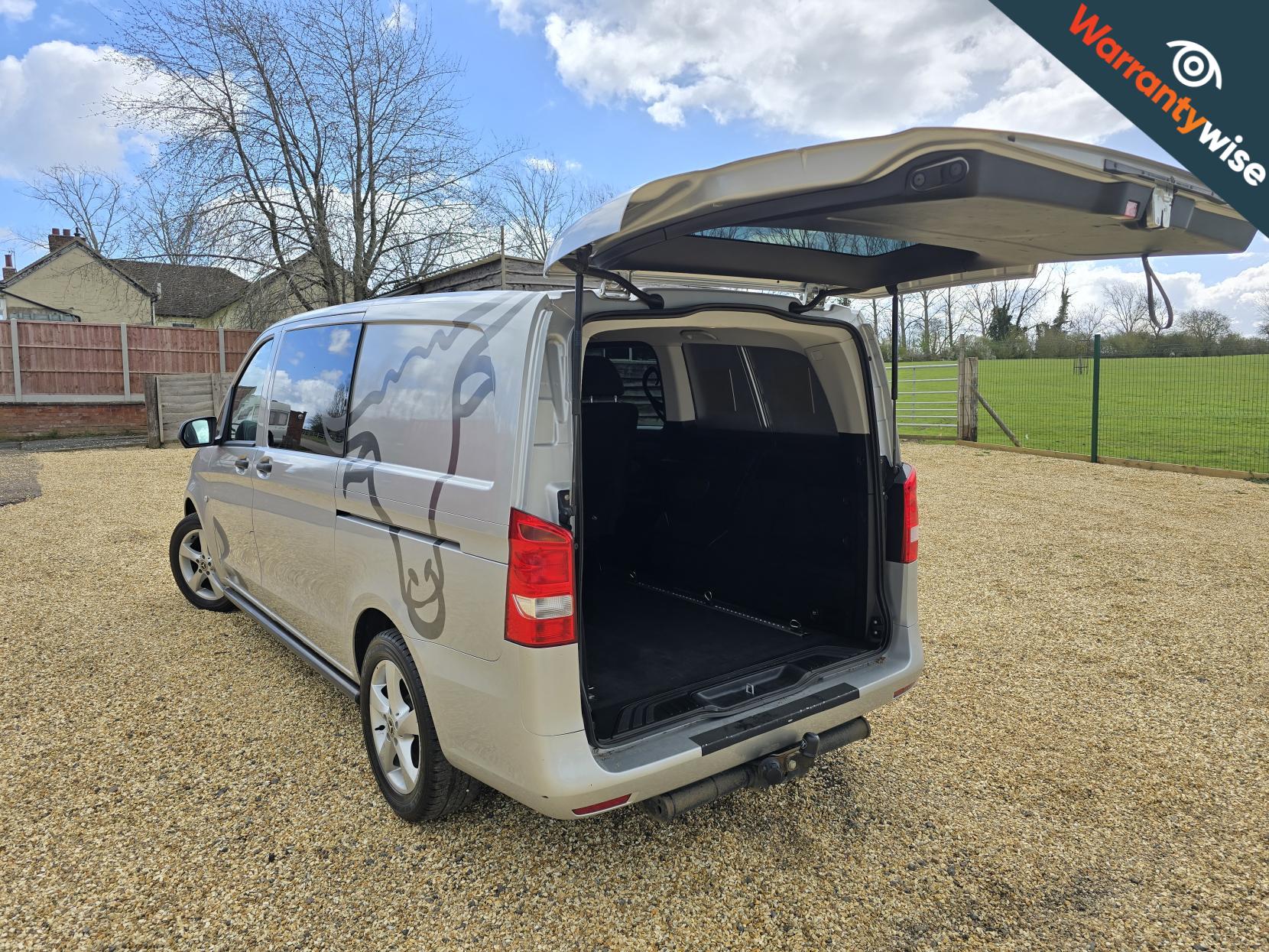 Mercedes-Benz Vito 2.1 119 CDI BlueTEC Sport Crew Van Double Cab 5dr Diesel G-Tronic+ RWD L2 Euro 6 (s/s) (LWB) (190 ps)