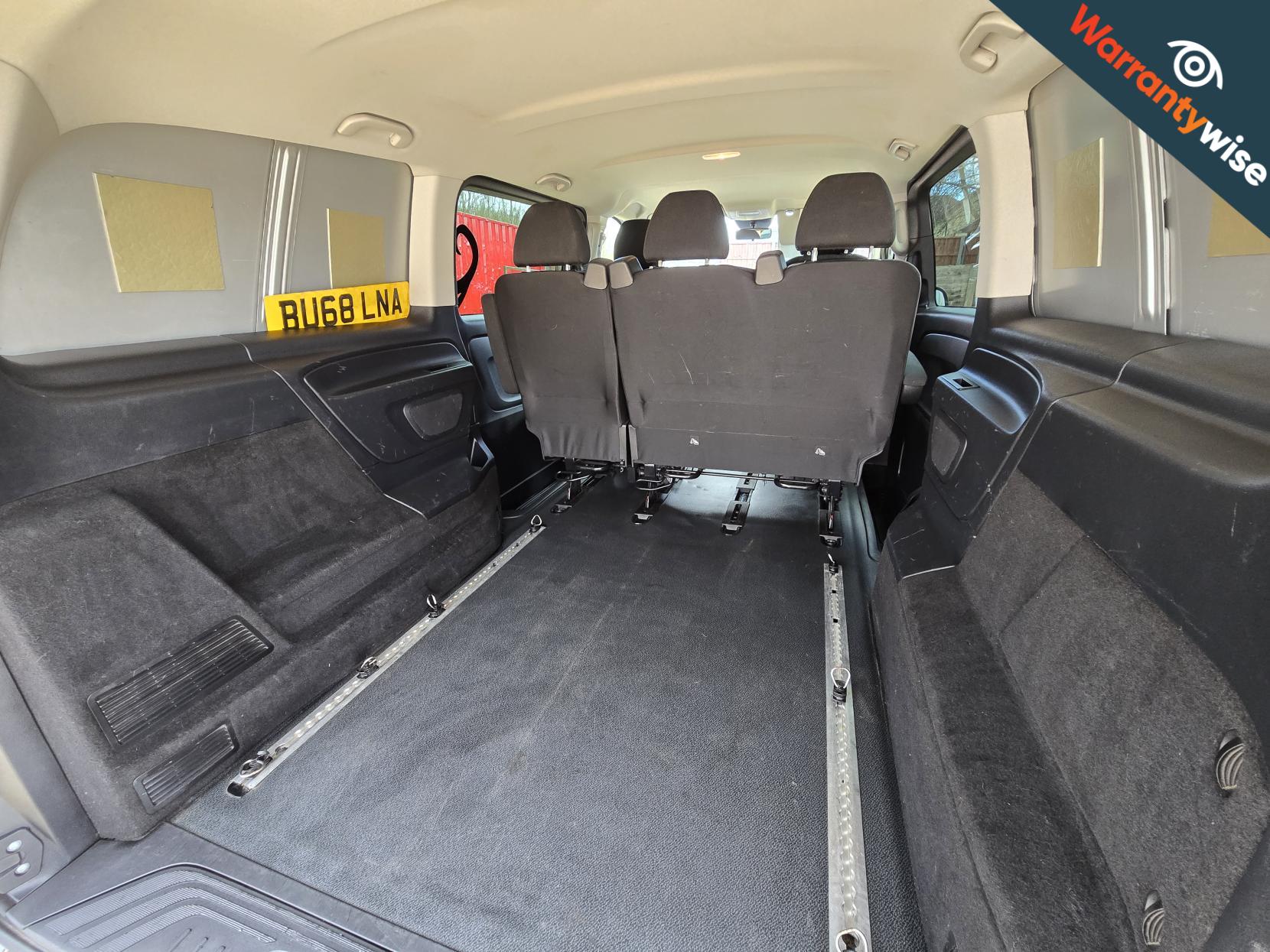 Mercedes-Benz Vito 2.1 119 CDI BlueTEC Sport Crew Van Double Cab 5dr Diesel G-Tronic+ RWD L2 Euro 6 (s/s) (LWB) (190 ps)