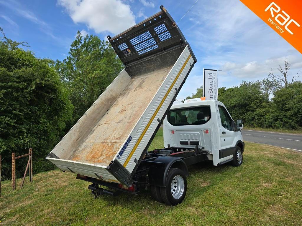 Ford Transit 2.2 TDCi 350 RWD L2 2dr (3-Way)