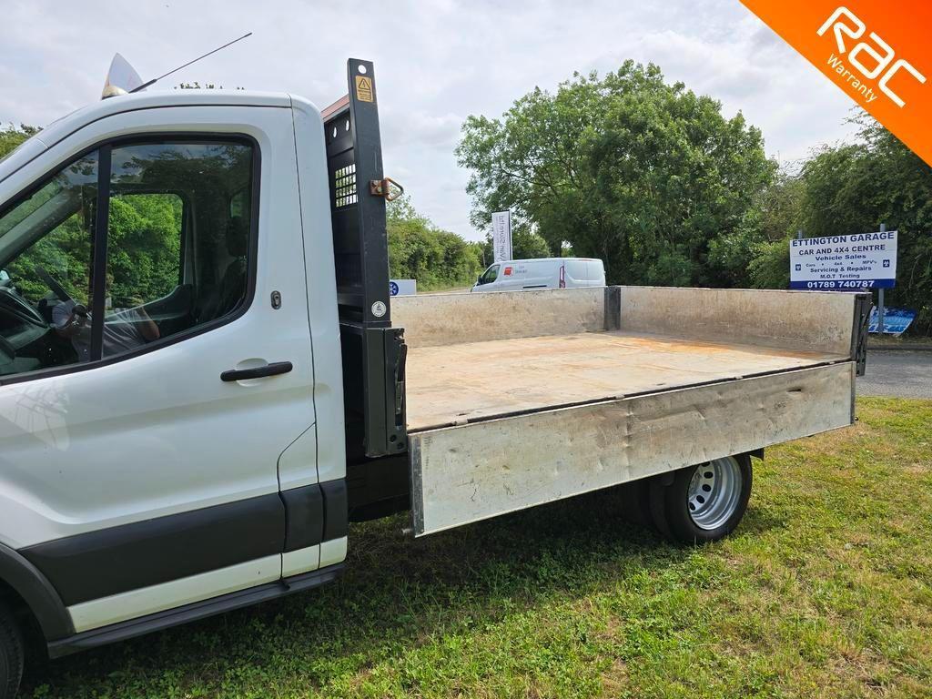 Ford Transit 2.2 TDCi 350 RWD L2 2dr (3-Way)