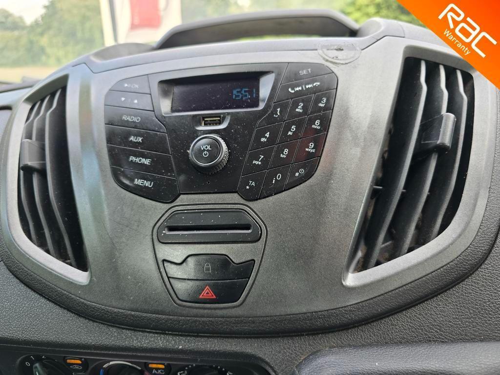 Ford Transit 2.2 TDCi 350 RWD L2 2dr (3-Way)