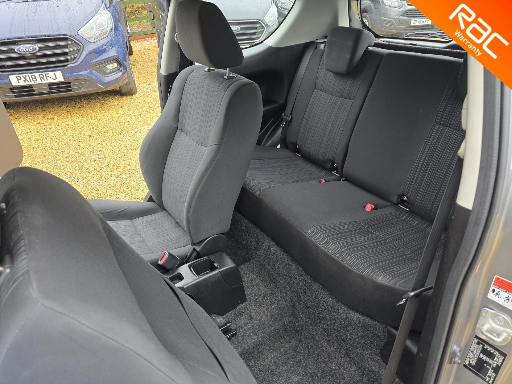 Suzuki Swift 1.2 SZ3 Hatchback 3dr Petrol Manual Euro 5 (94 ps)