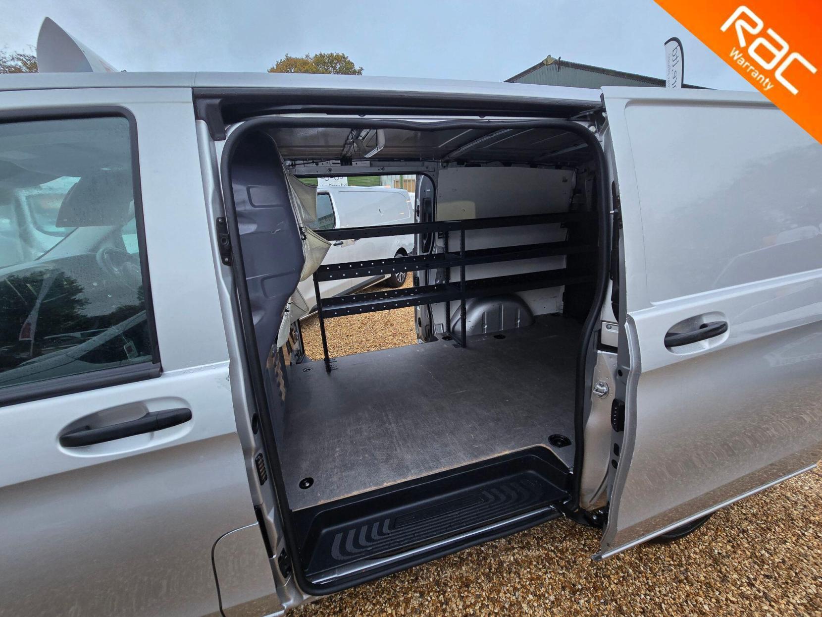 Mercedes-Benz Vito 1.6 111 CDI FWD L2 Euro 6 6dr