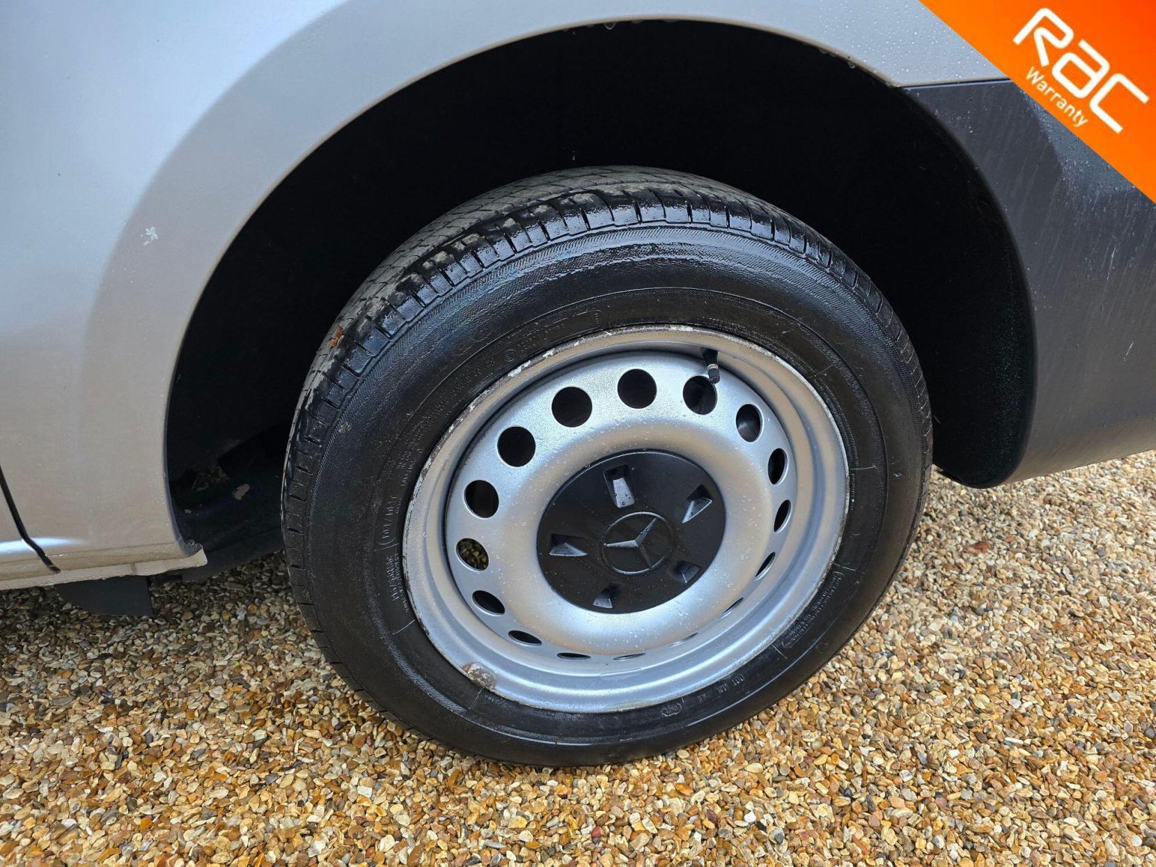 Mercedes-Benz Vito 1.6 111 CDI FWD L2 Euro 6 6dr