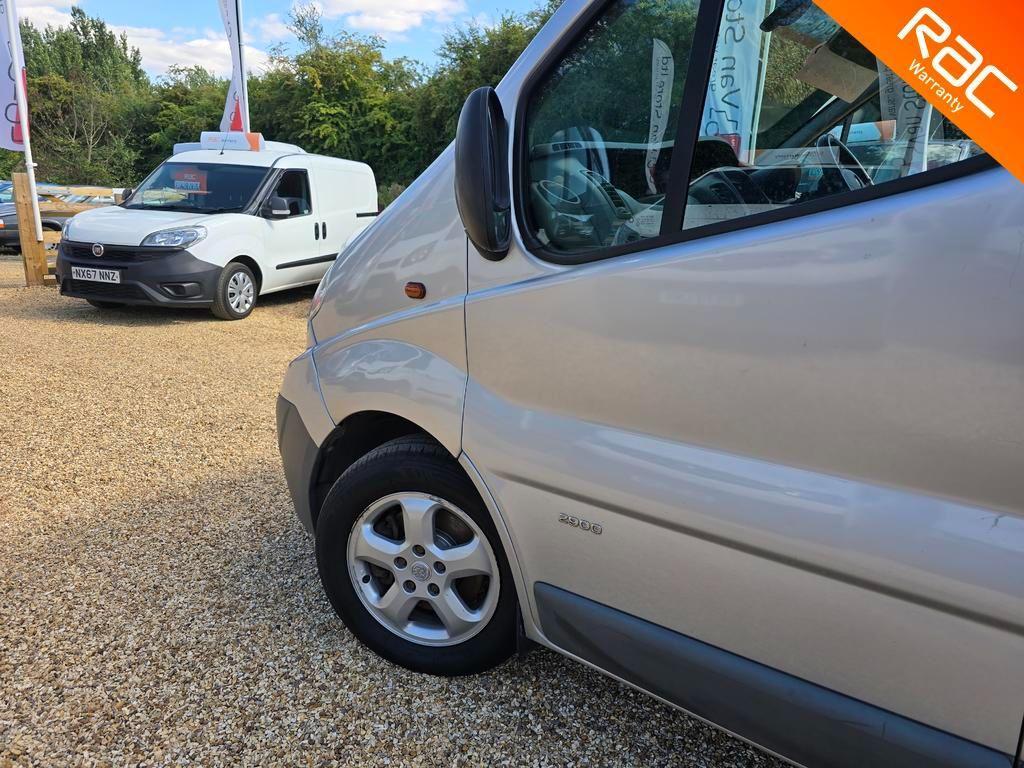 Vauxhall Vivaro 2.0 2900 CDTi FWD L1 H3 4dr
