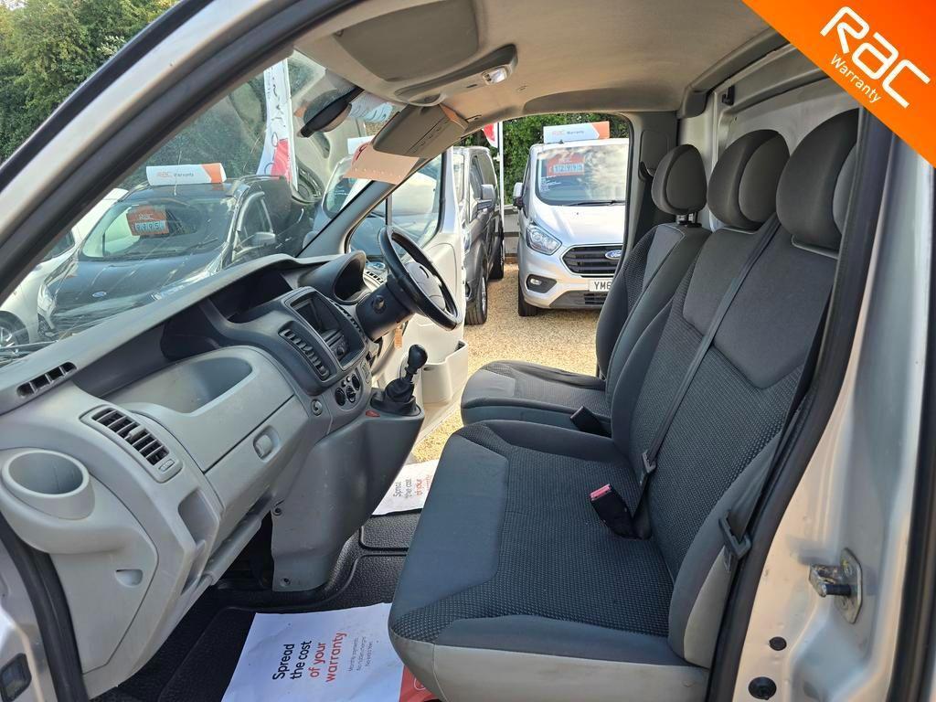 Vauxhall Vivaro 2.0 2900 CDTi FWD L1 H3 4dr