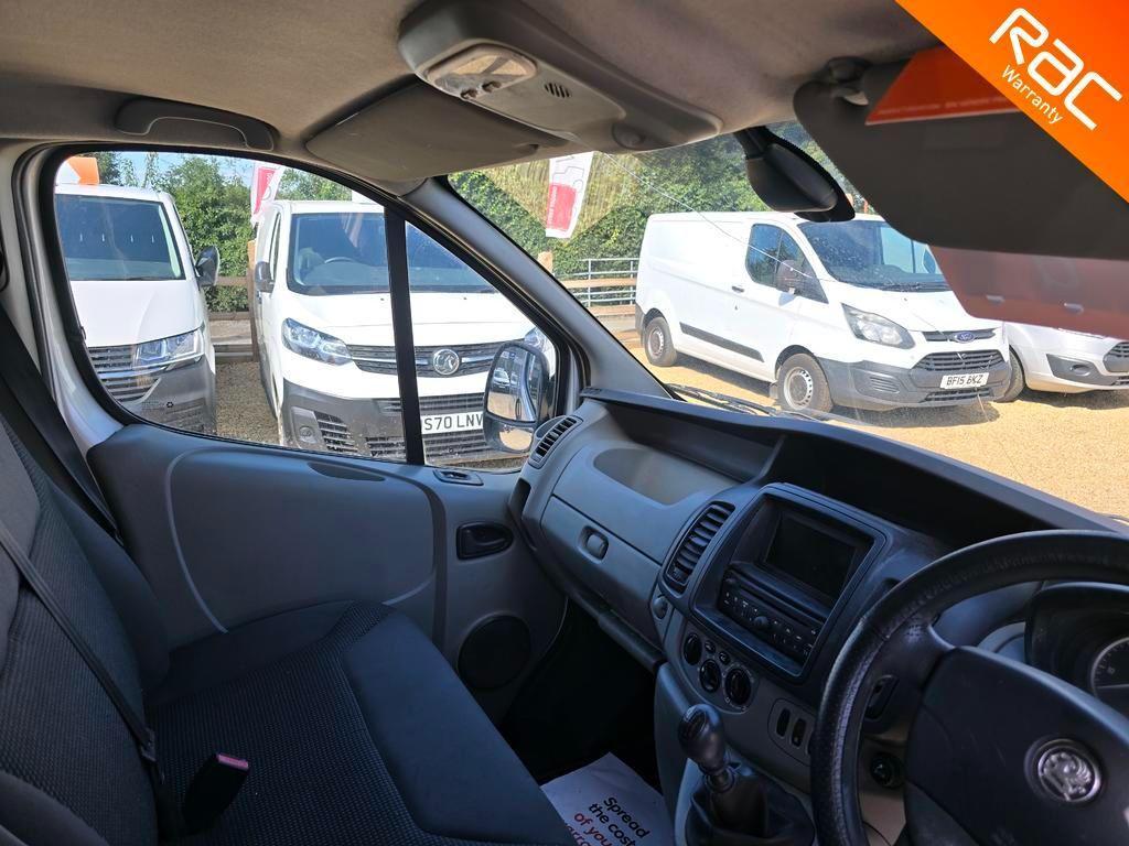 Vauxhall Vivaro 2.0 2900 CDTi FWD L1 H3 4dr