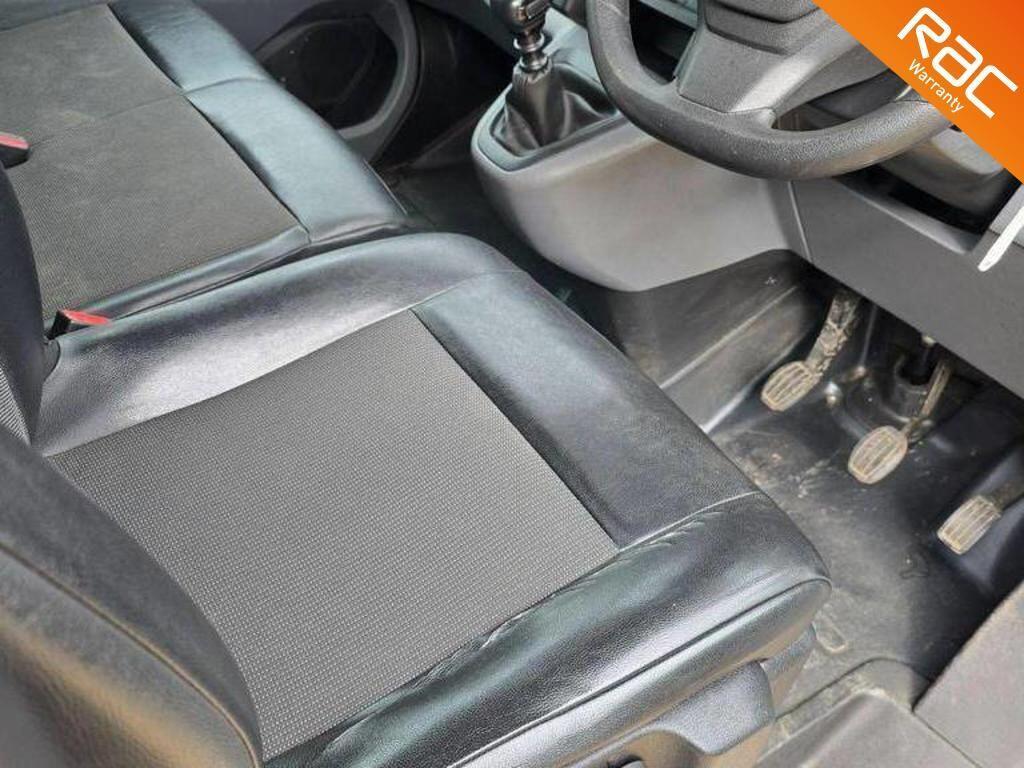 Peugeot Expert 2.0 BlueHDi 1400 Professional Premium Standard Panel Van MWB Euro 6 (s/s) 6dr